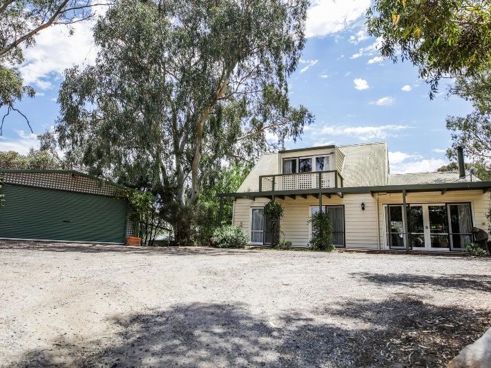 43 Petrie Lane, Horsham VIC 3400