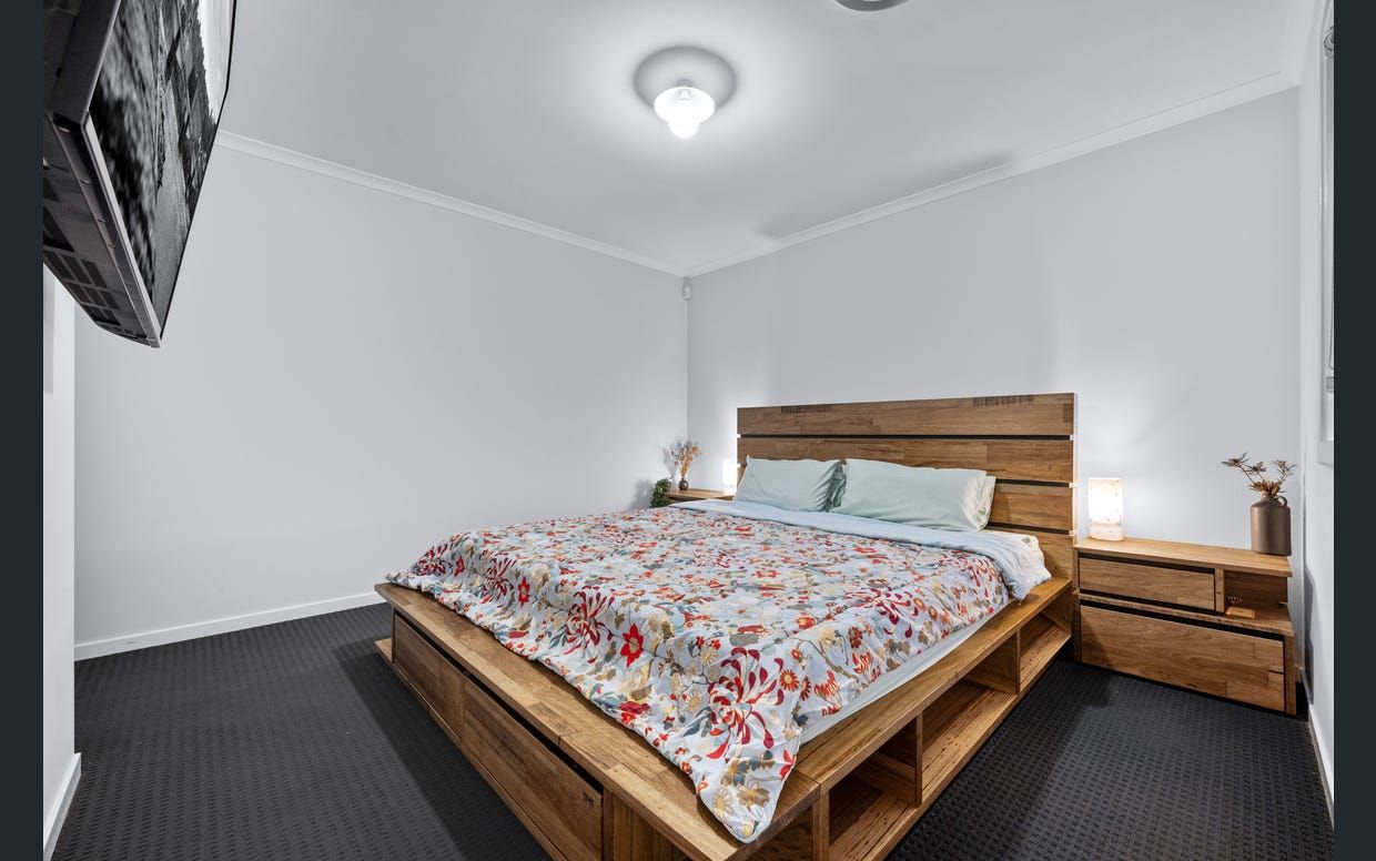 6 Reynolds Street — photo 6 of 13