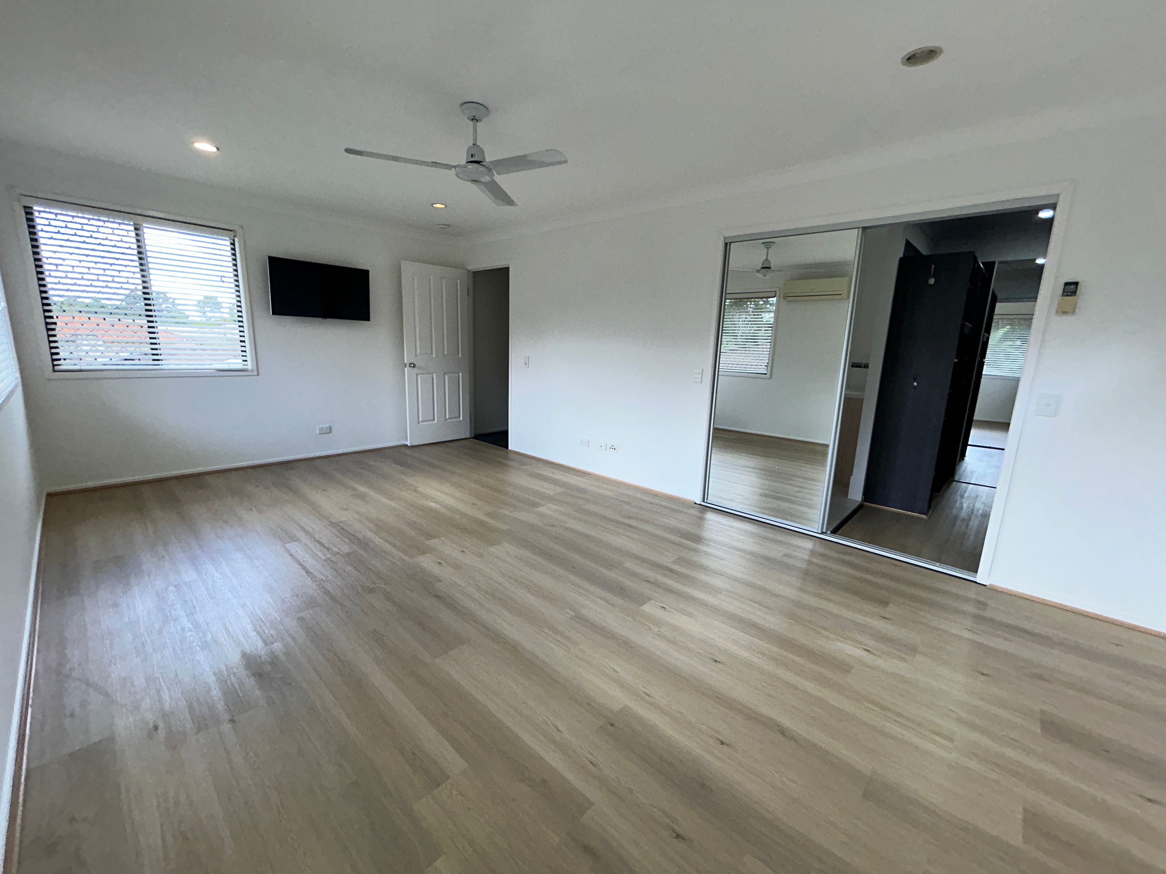 73 Hollywood Avenue — photo 10 of 30