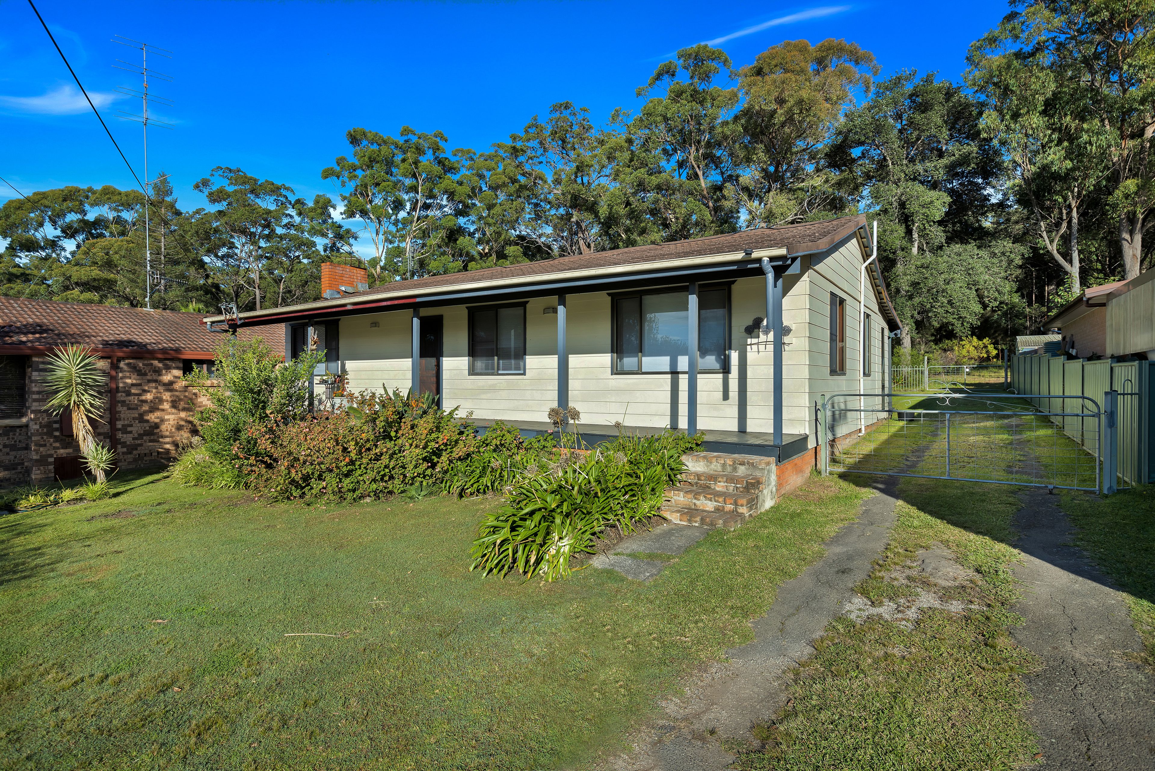 61 Suncrest Avenue, Sussex Inlet, NSW 2540