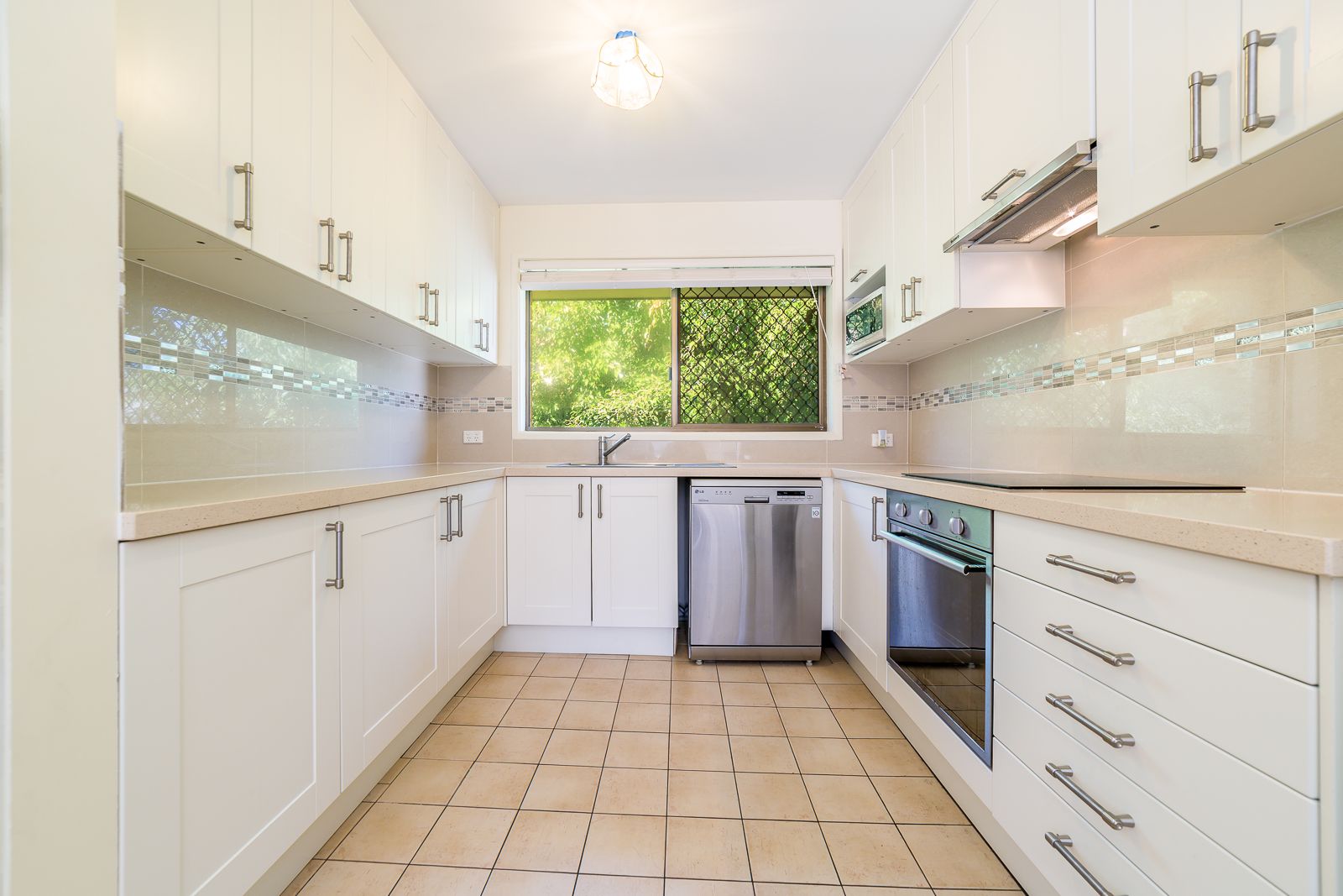 4/209 Scarborough Street, Southport, QLD 4215