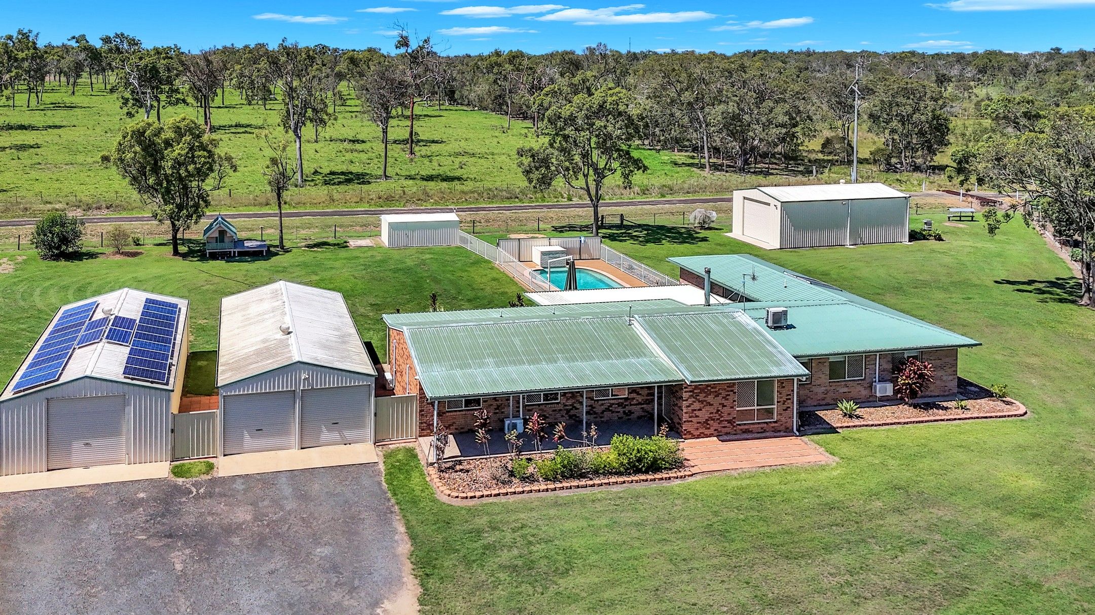 3 Sunrise Court, Branyan, QLD 4670