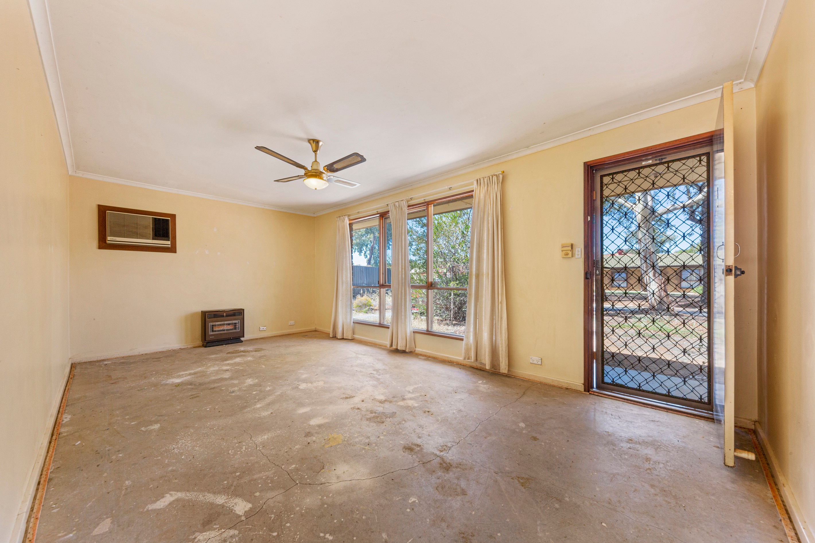 8 Moore Court, Salisbury North, SA 5108