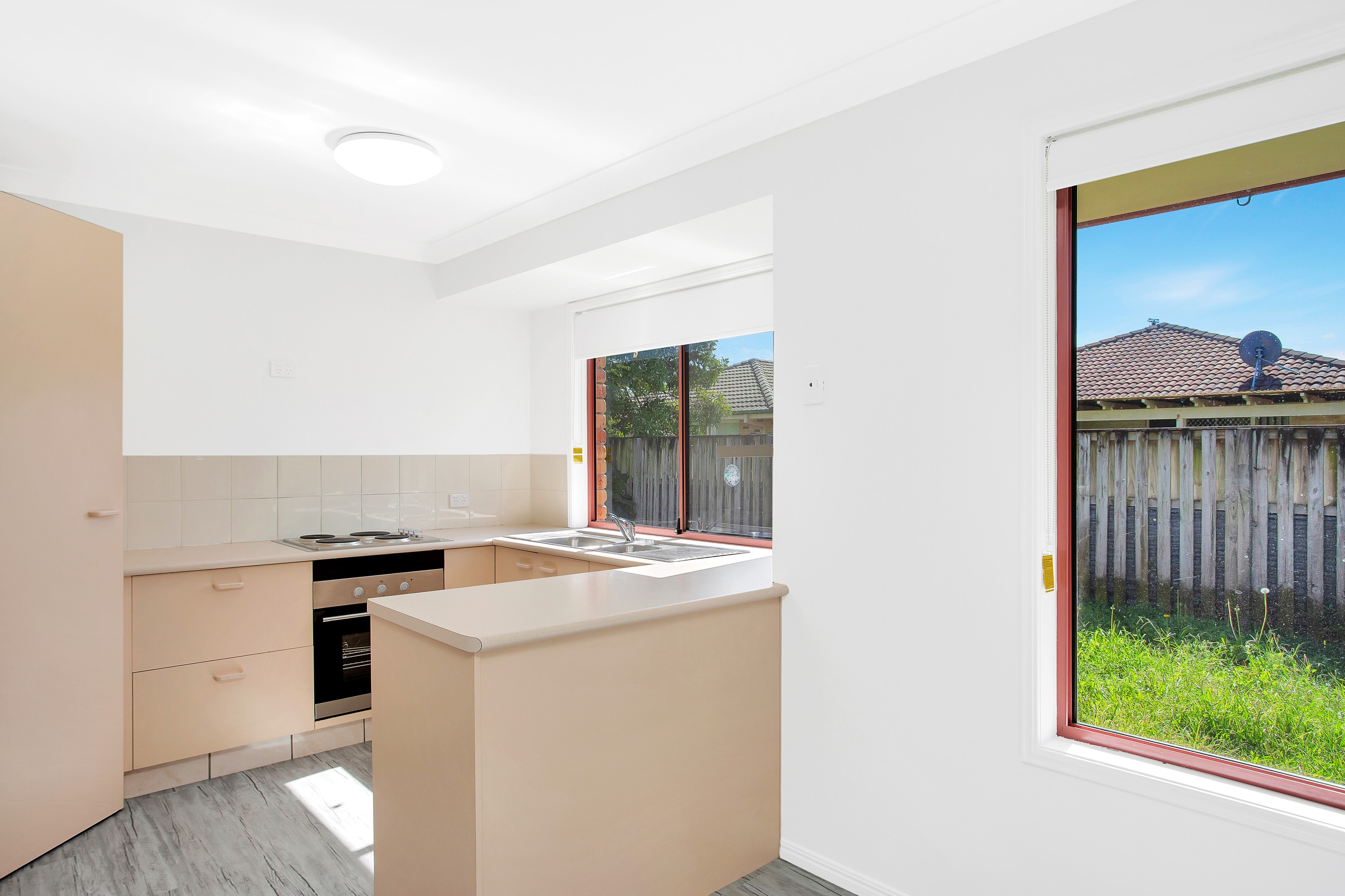 2/5 Fredrick Court, Varsity Lakes, QLD 4227