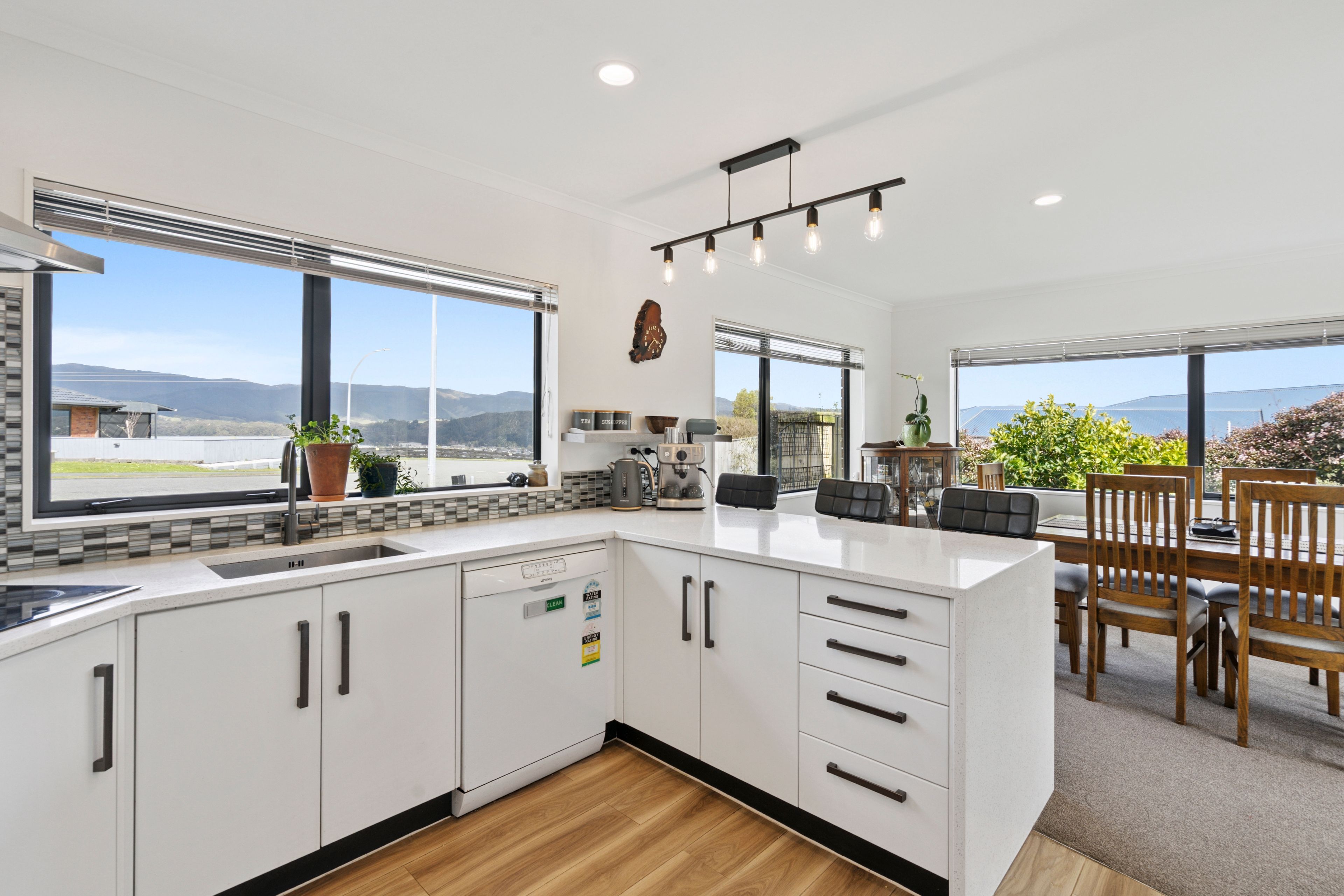 61 Percy Kinsman Crescent, Riverstone Terraces, Upper Hutt City