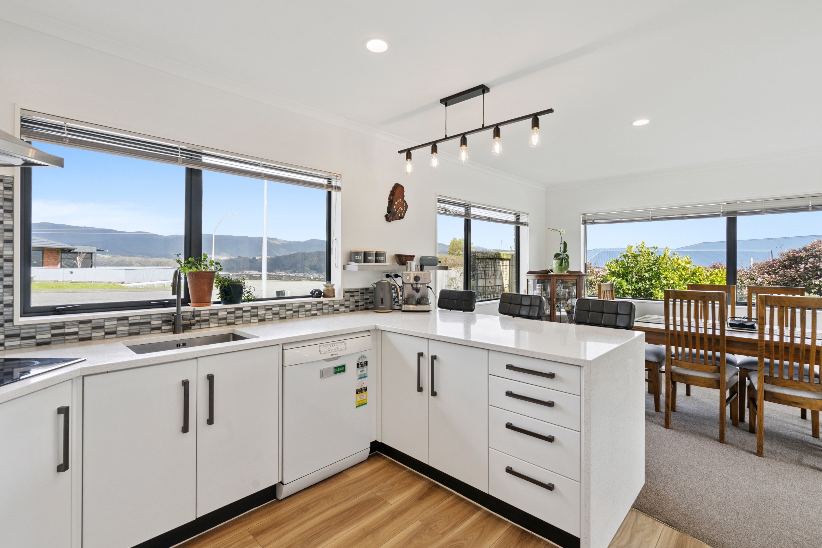 61 Percy Kinsman Crescent, Riverstone Terraces, Upper Hutt City