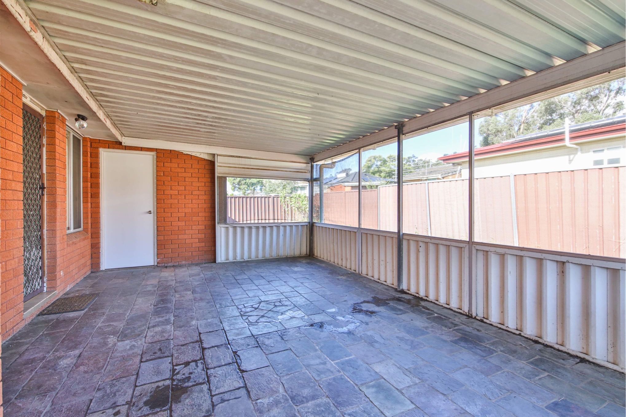17 Impala Avenue — photo 8 of 9