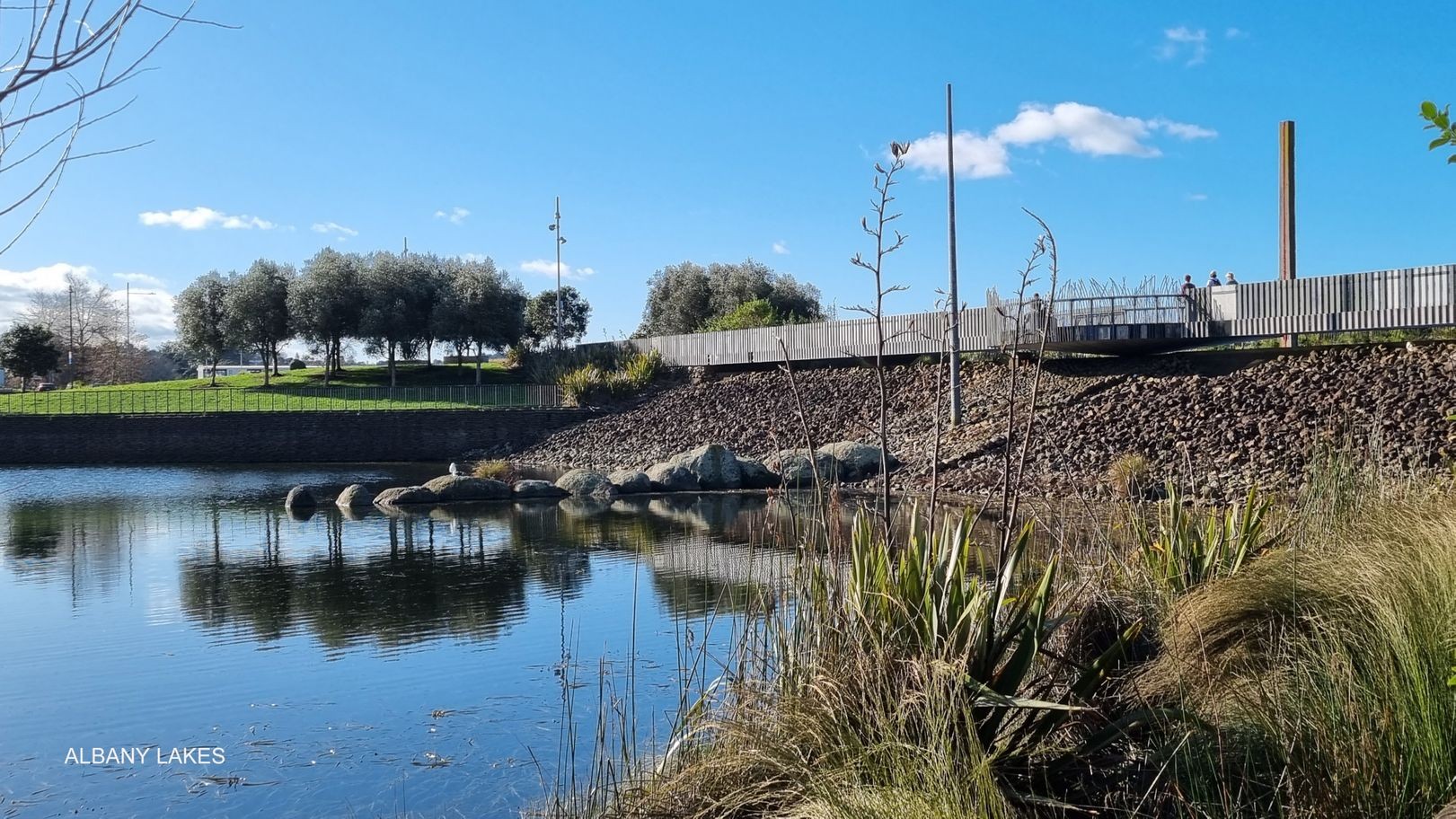 A605/1 Rose Garden Lane, Albany, North Shore City