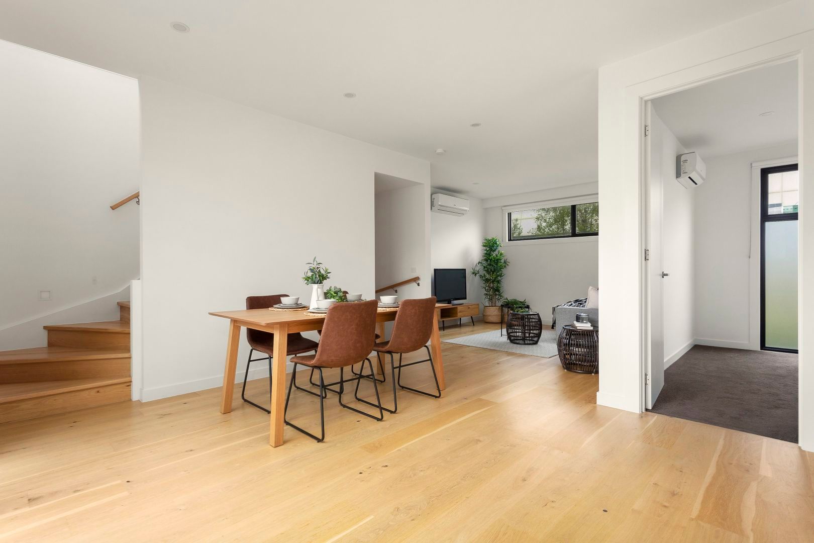 3/6 Walker Street — photo 3 of 14