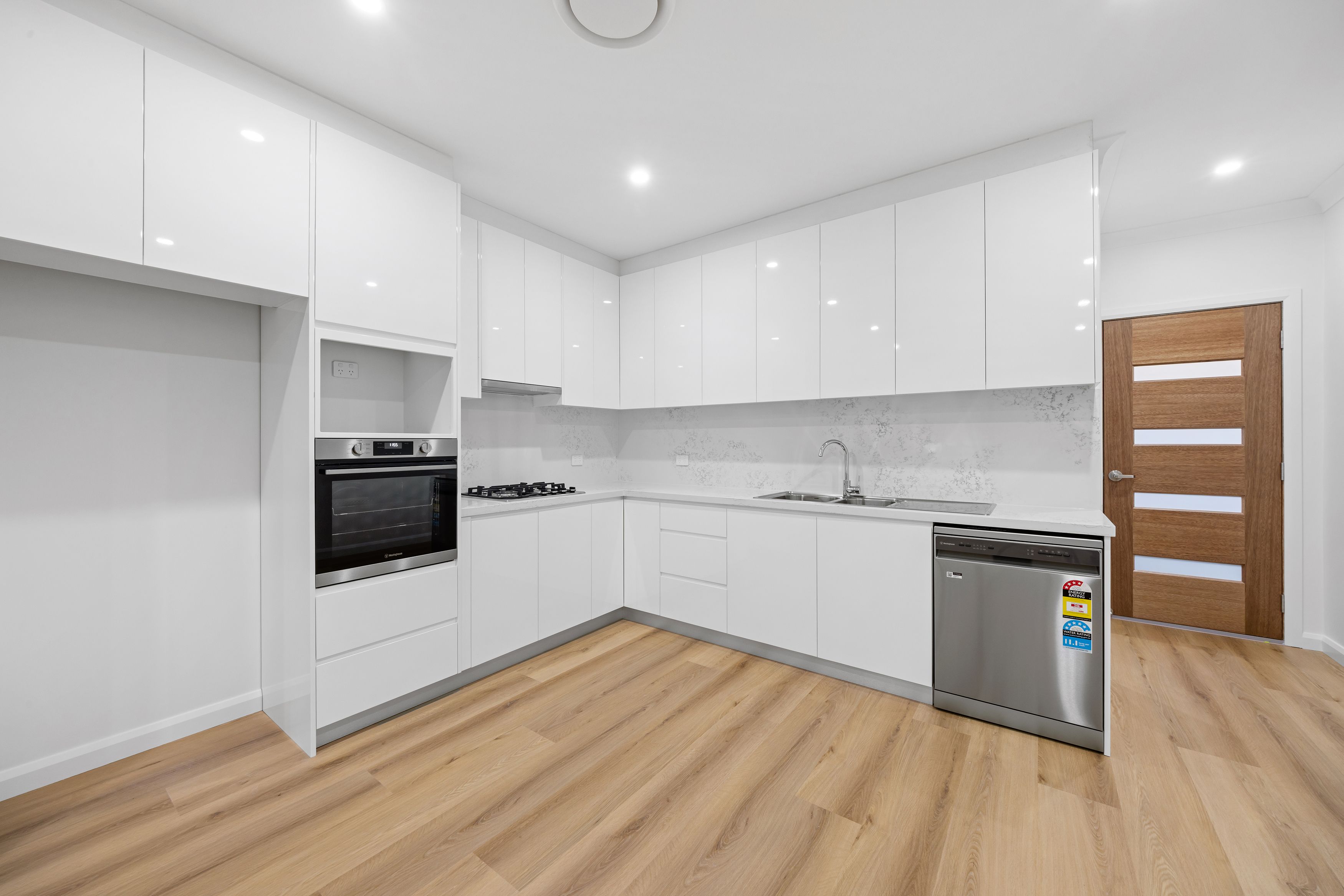 13 John Street — photo 4 of 7