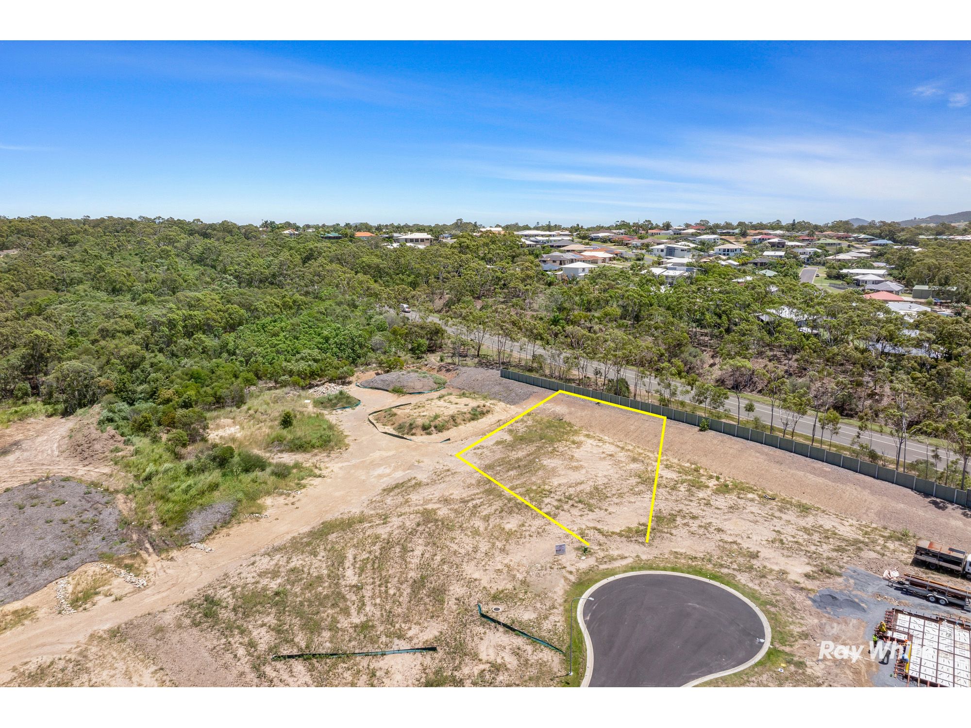 9 North Place, Hidden Valley, QLD 4703