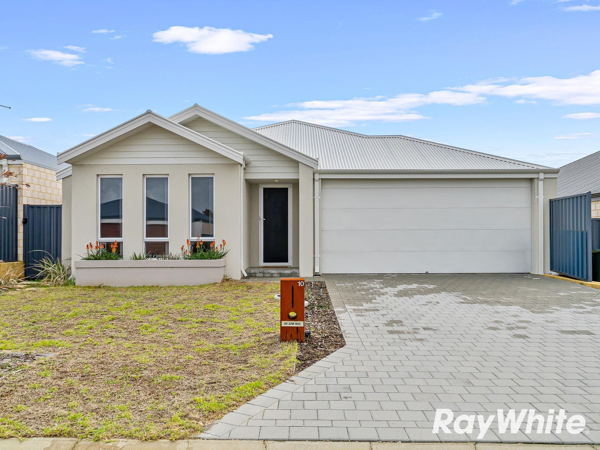 10 Pennina Grove, Meadow Springs, WA 6210