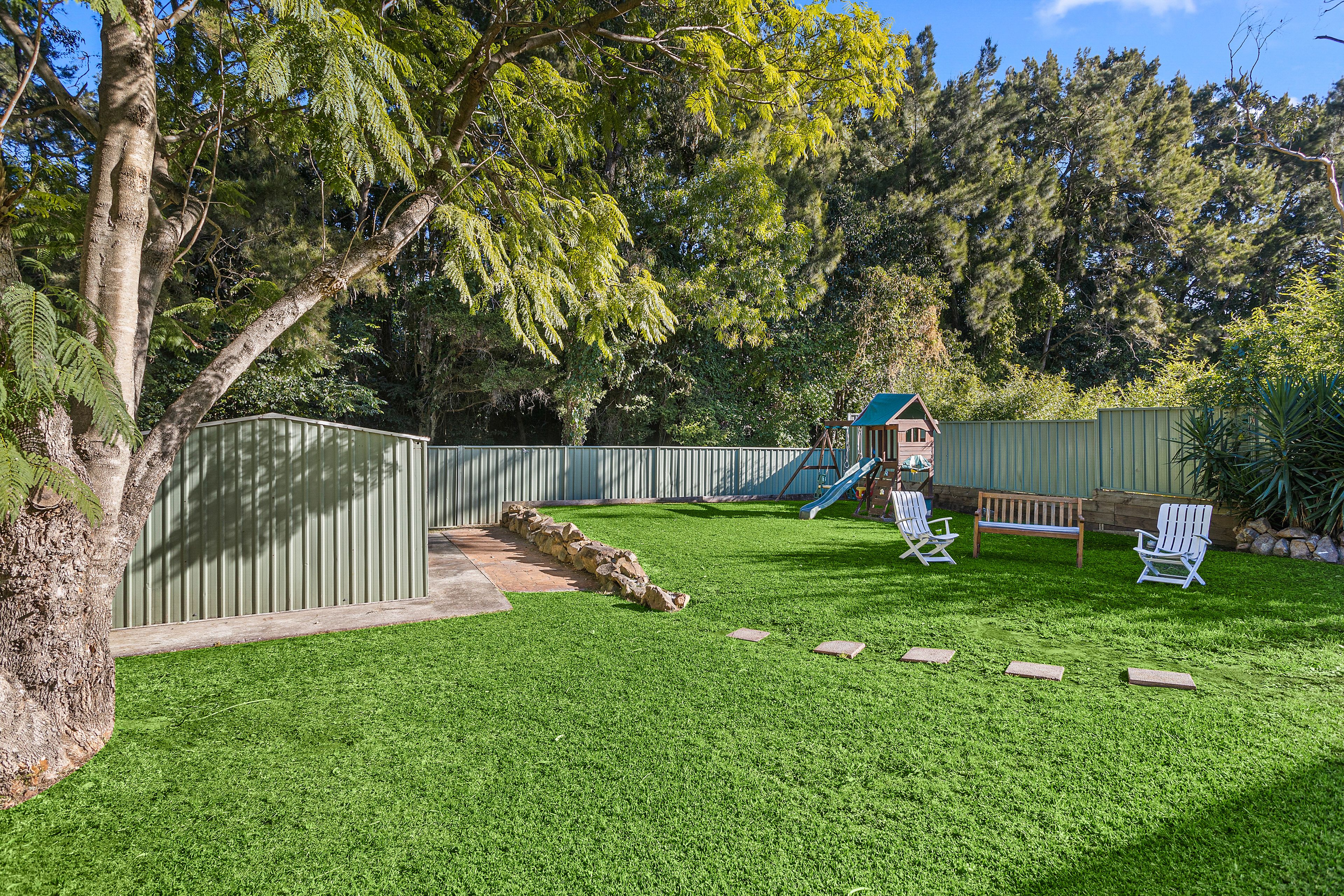 171 Gladstone Avenue — photo 7 of 9