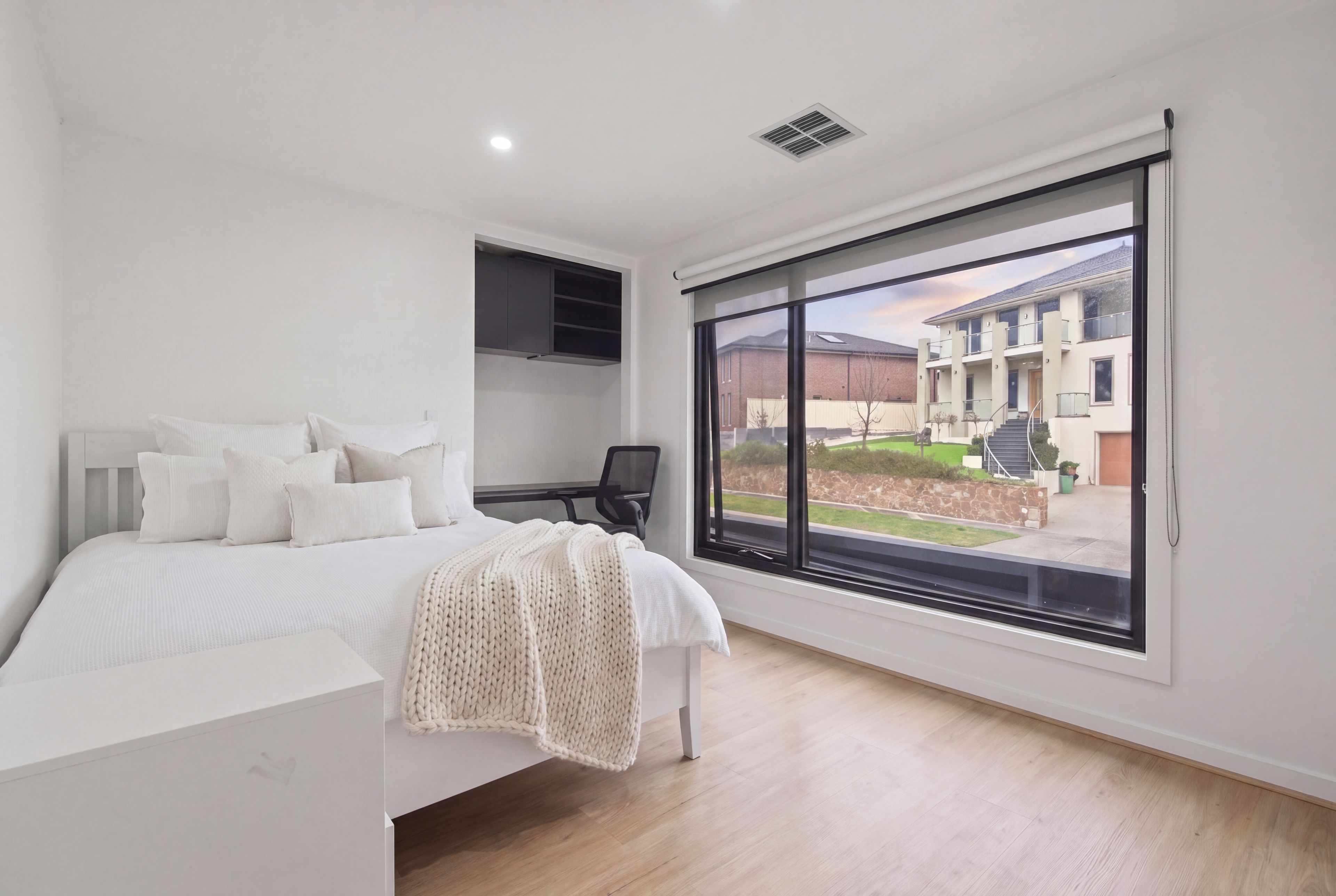 22 Linlithgow Way — photo 7 of 18