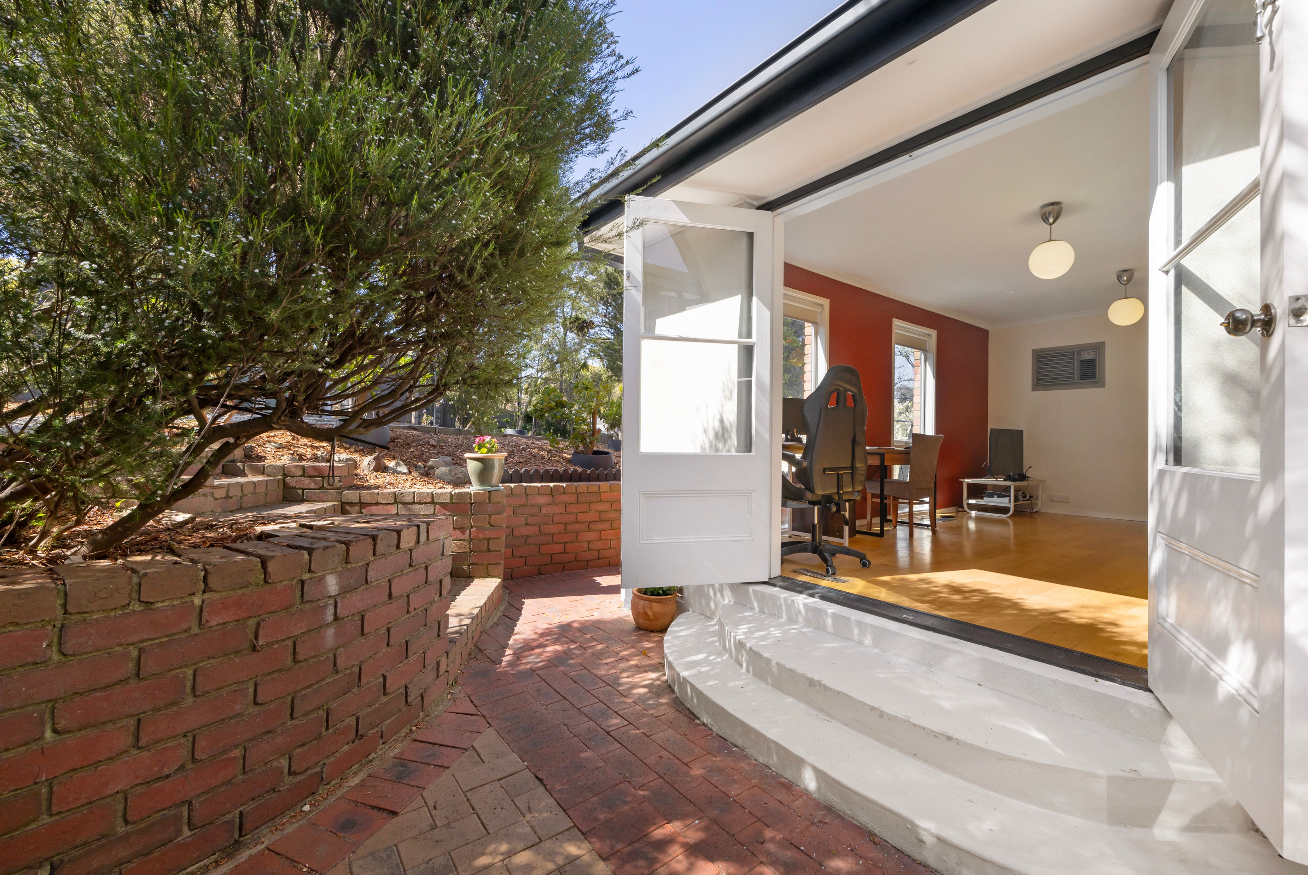 2 Tennyson Court — photo 12 of 21