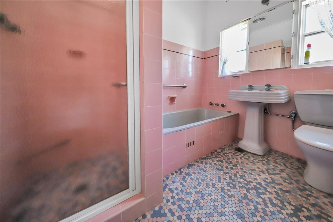 22 Bartoman Street — photo 12 of 18