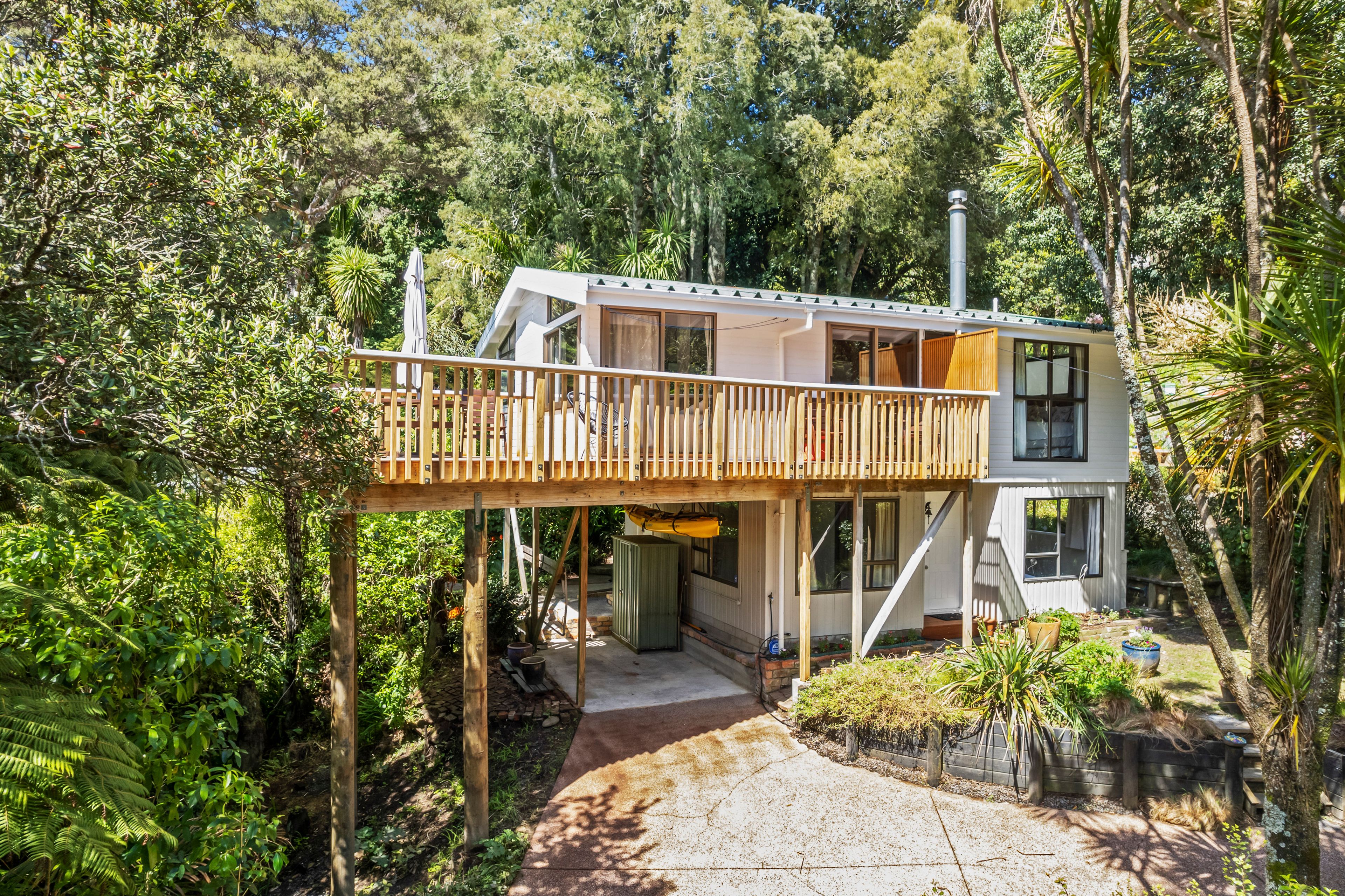 23 Western Road, Laingholm, Waitakere City