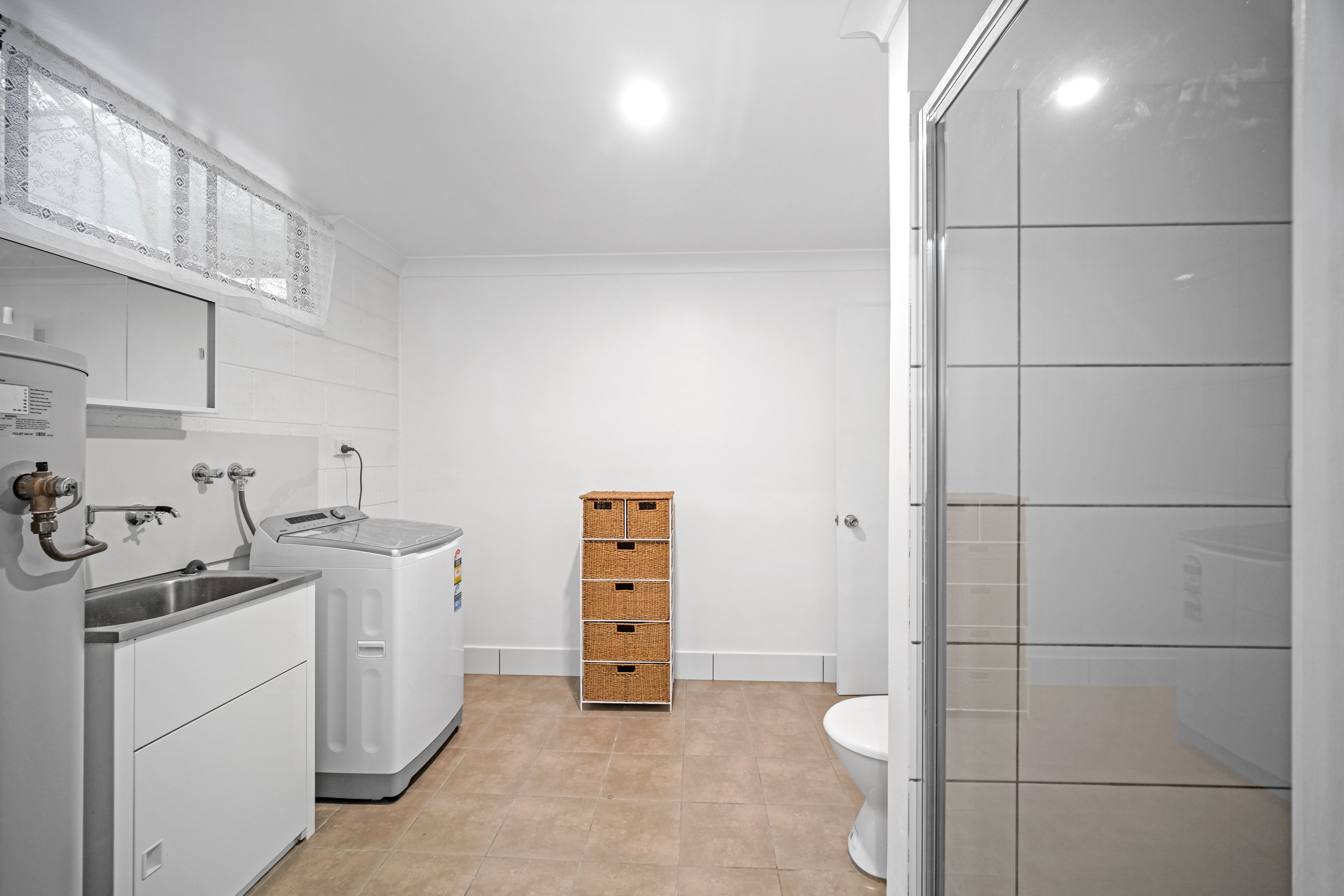 27 Claxton Street — photo 14 of 27