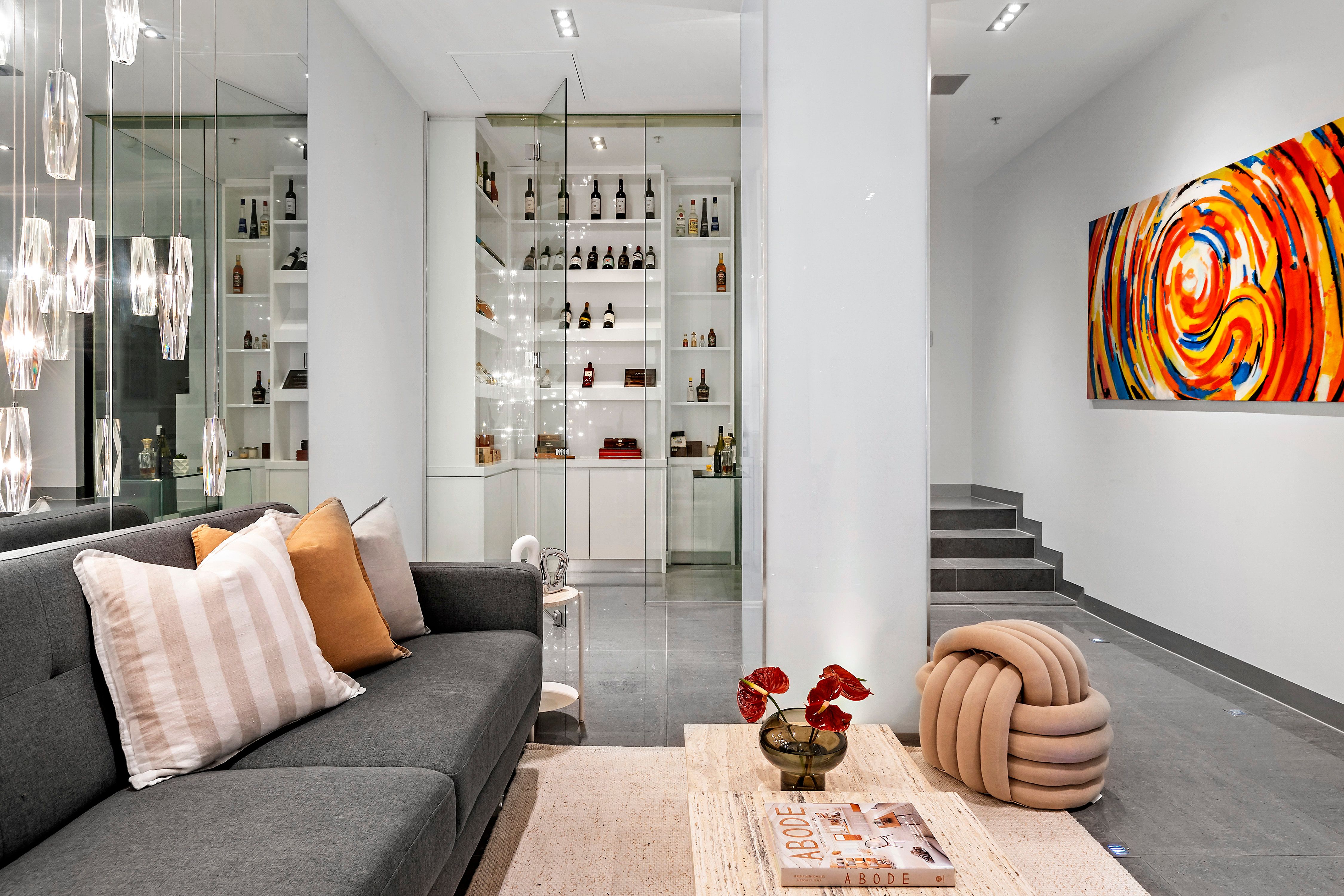 2A/187 Collins Street — photo 3 of 10