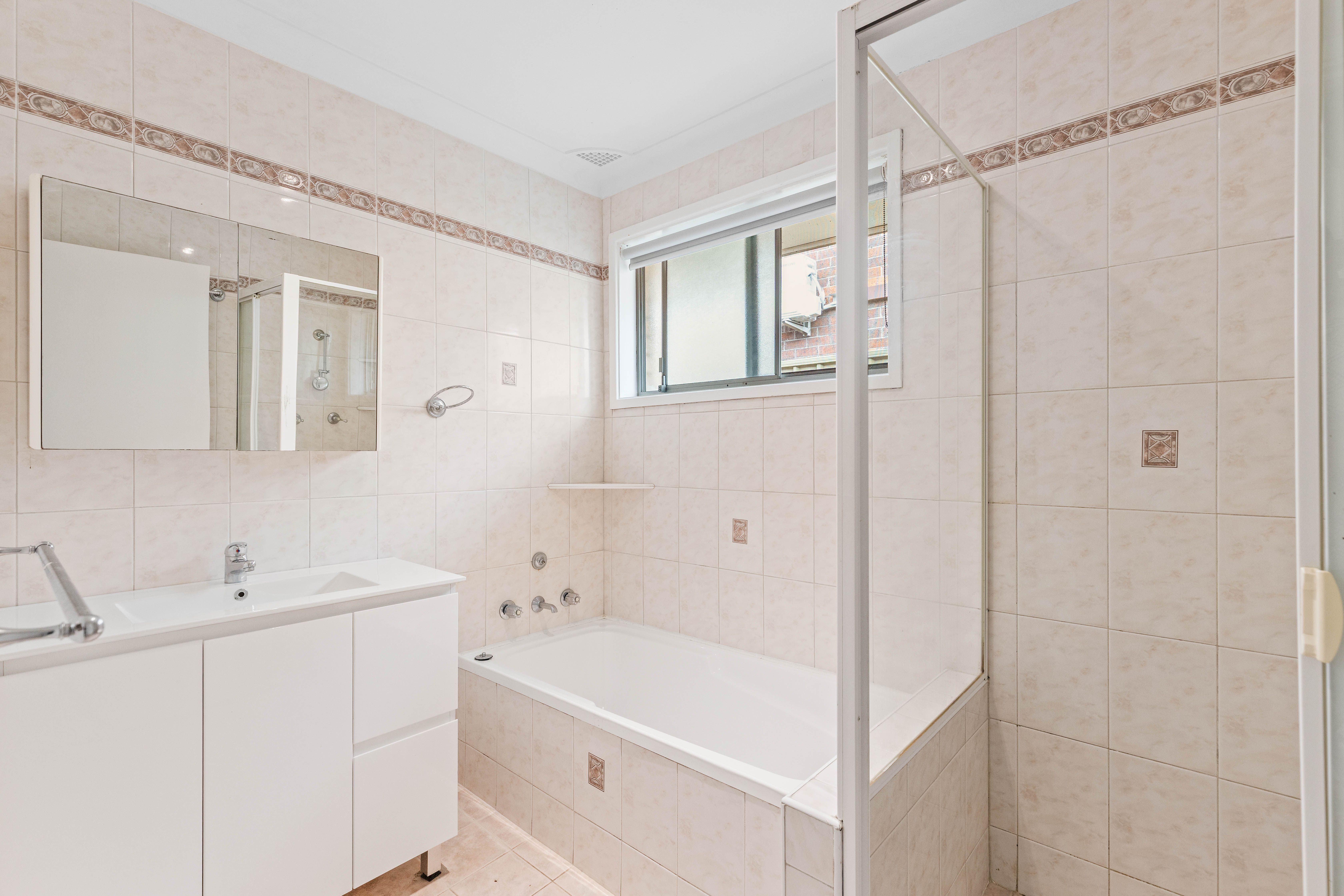 8 Scott Road, Colyton, NSW