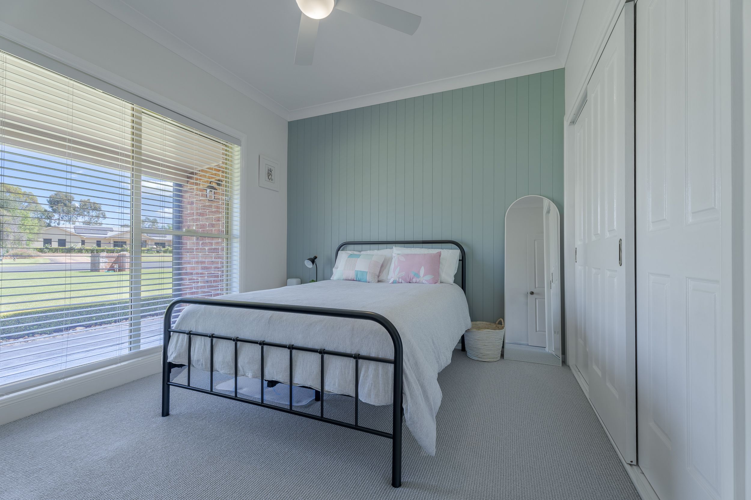 11 Chanara Crescent — photo 18 of 30