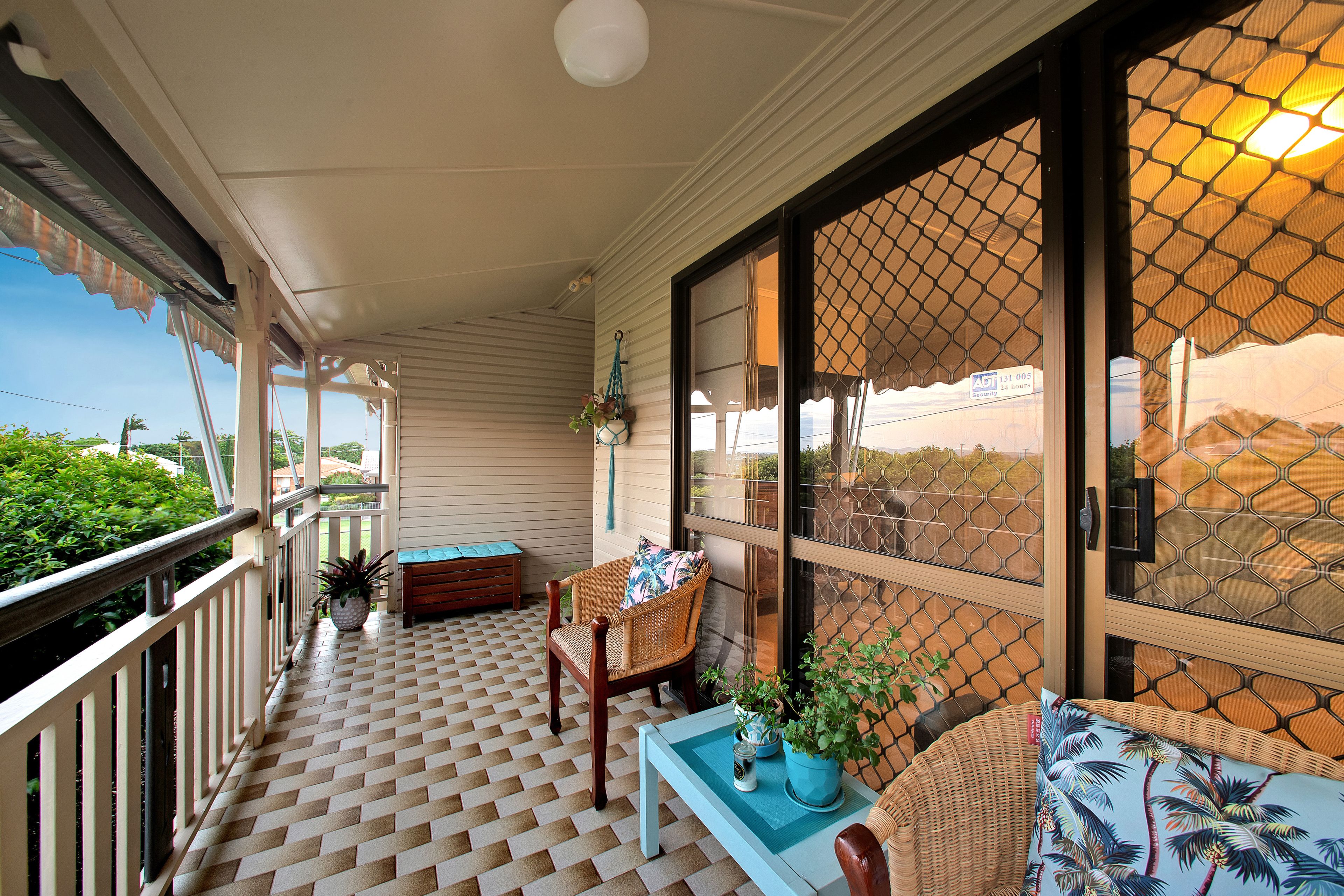 2 Blaxland Street, Eastern Heights, QLD 4305