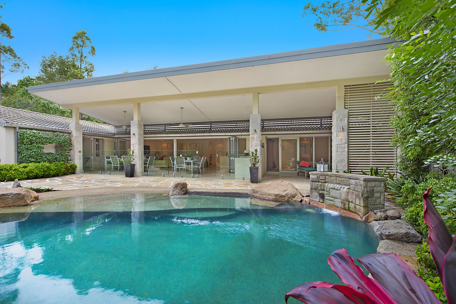 54 Kersley Road, Kenmore QLD 4069