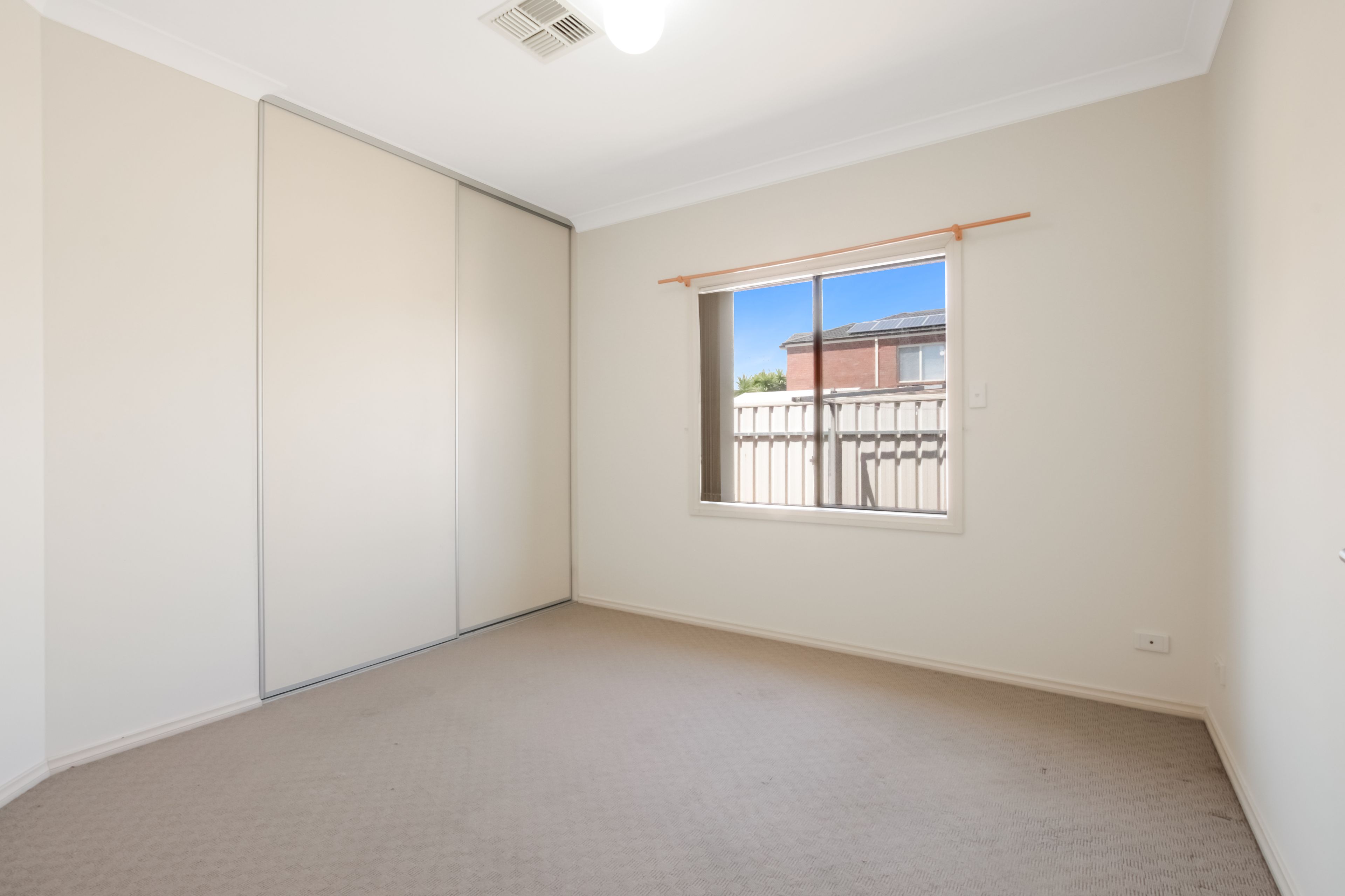 24 Leaf Street — photo 10 of 14