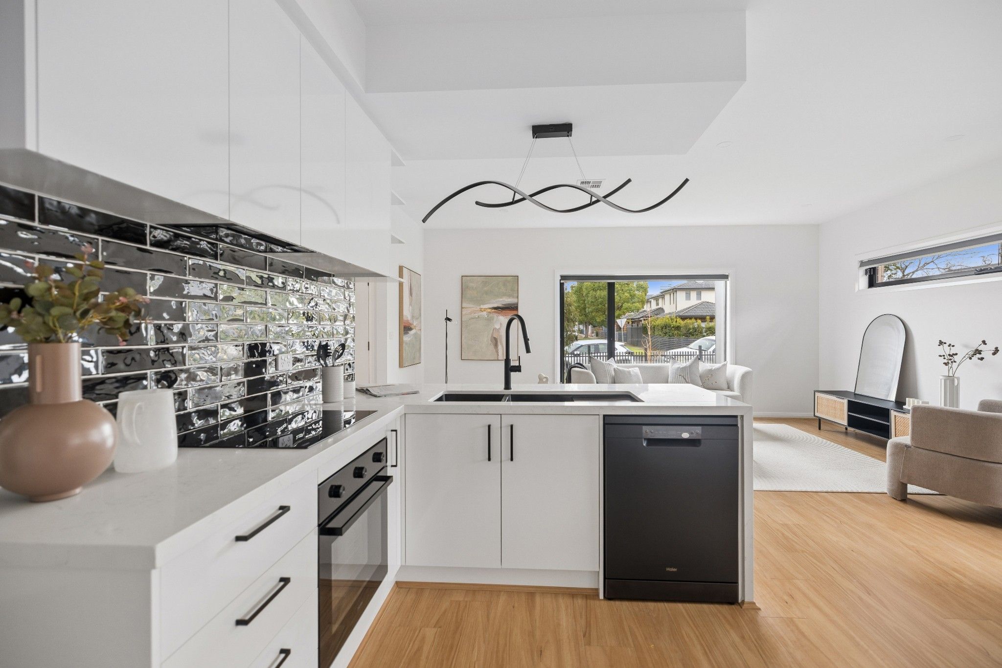 1/34 Eisenhower Street — photo 6 of 13