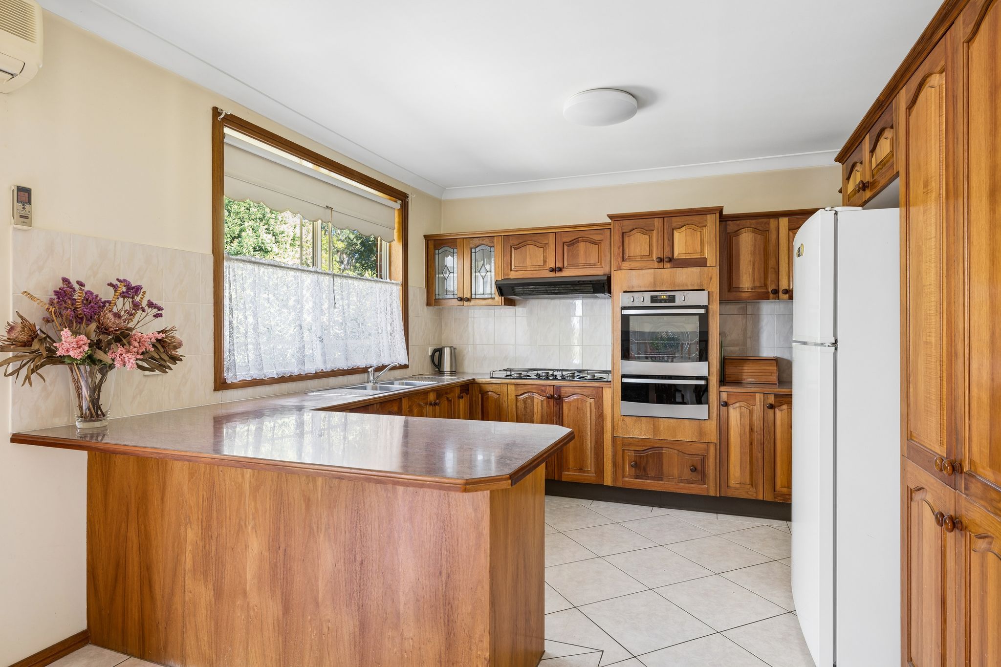 6 Cole Avenue — photo 5 of 15