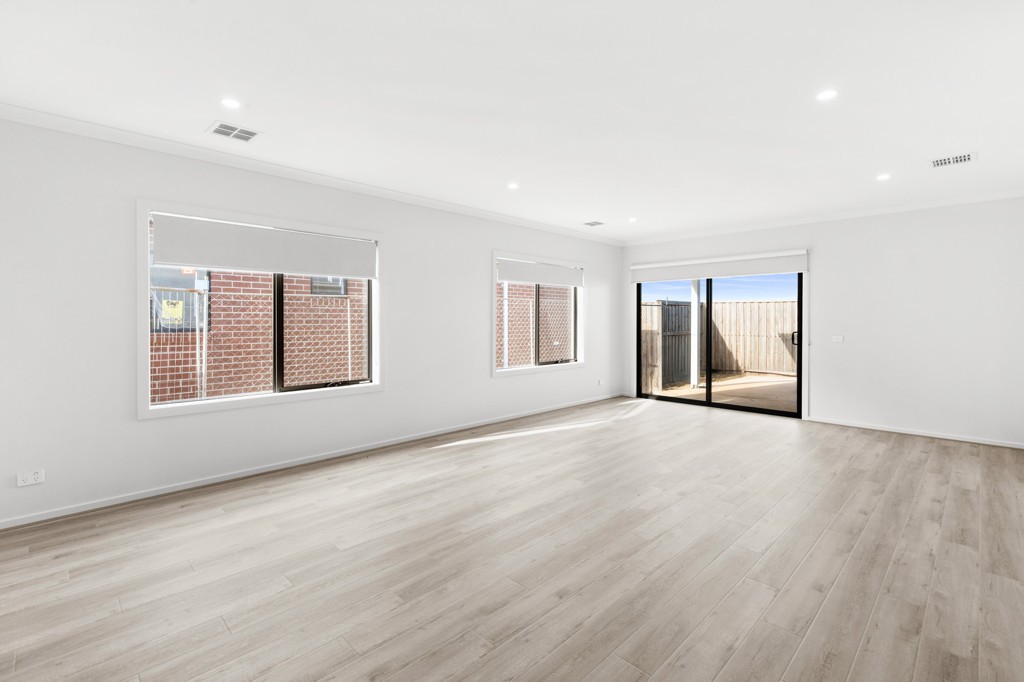 3 Granville Street, MANOR LAKES, VIC 3024