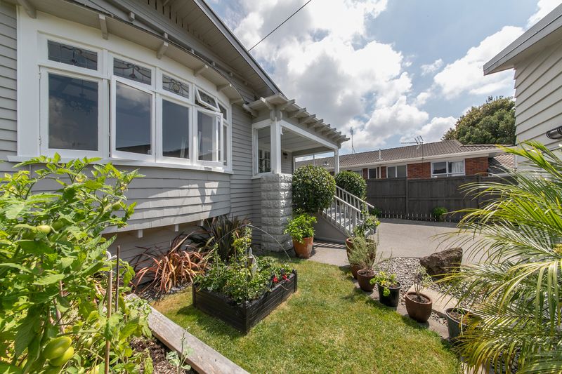 House 60 Tawa Road, One Tree Hill, Auckland City