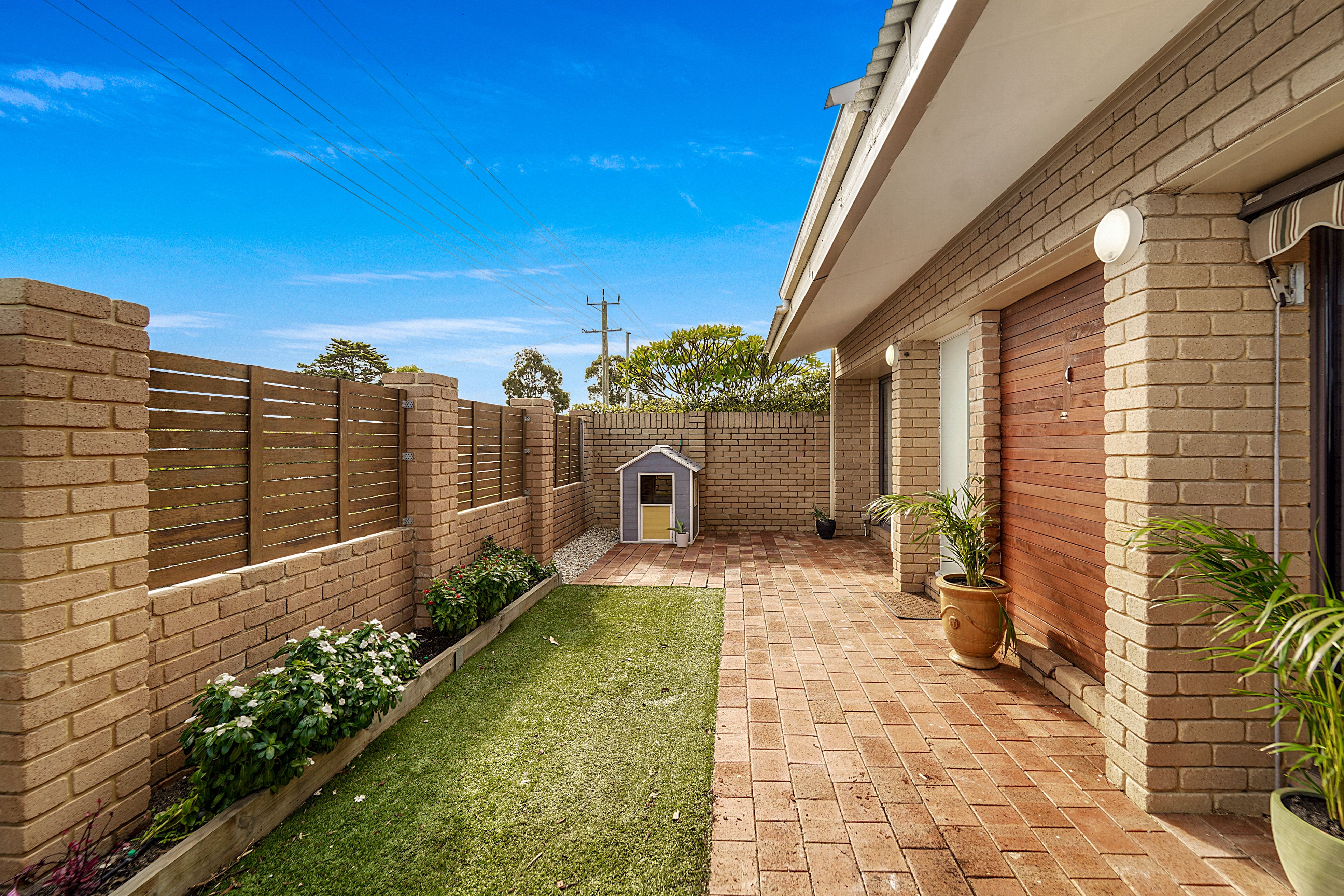 85 Bridgewater Drive, Kallaroo, WA 6025