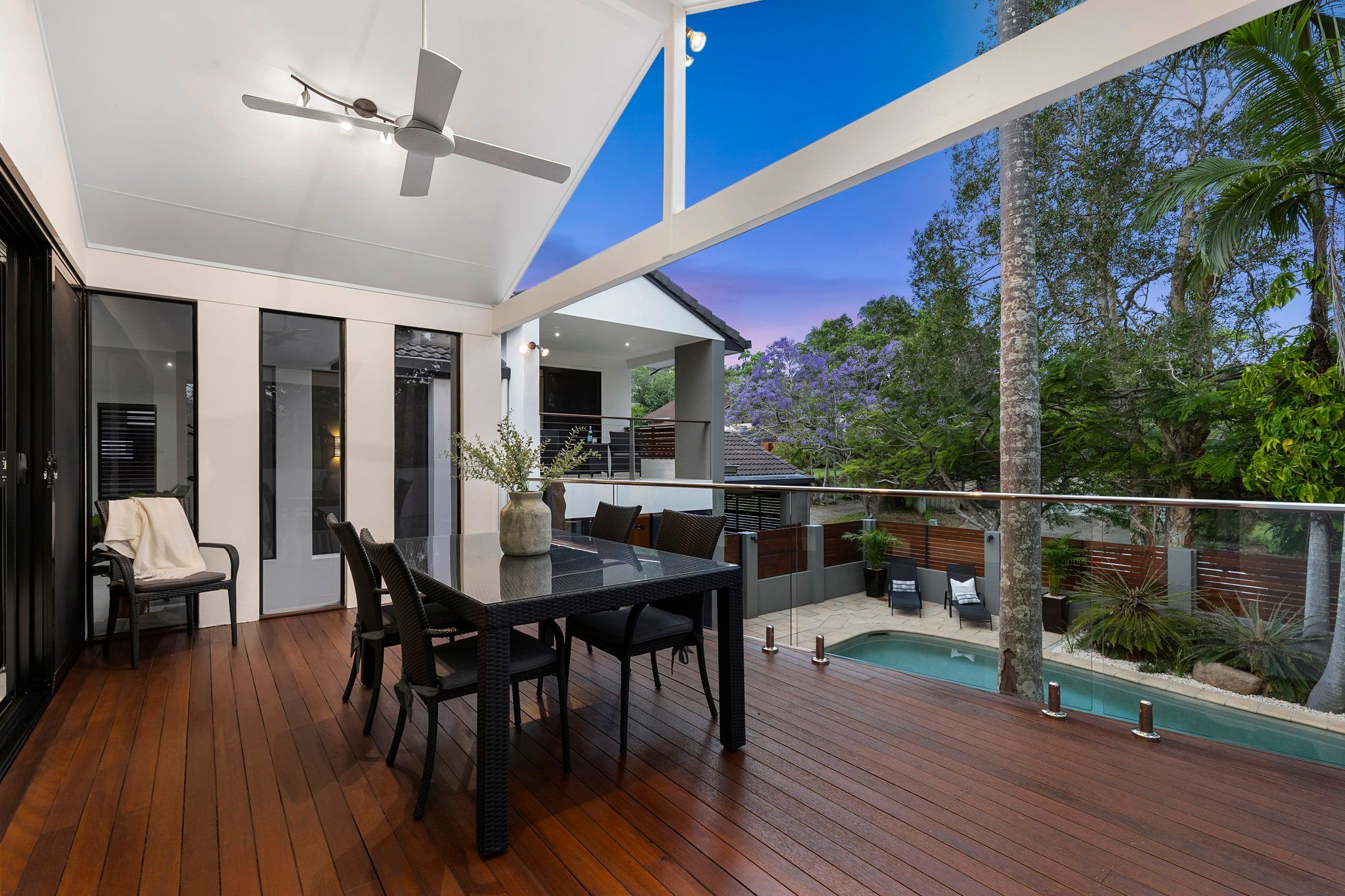 8 Minno Street, Chapel Hill, QLD 4069