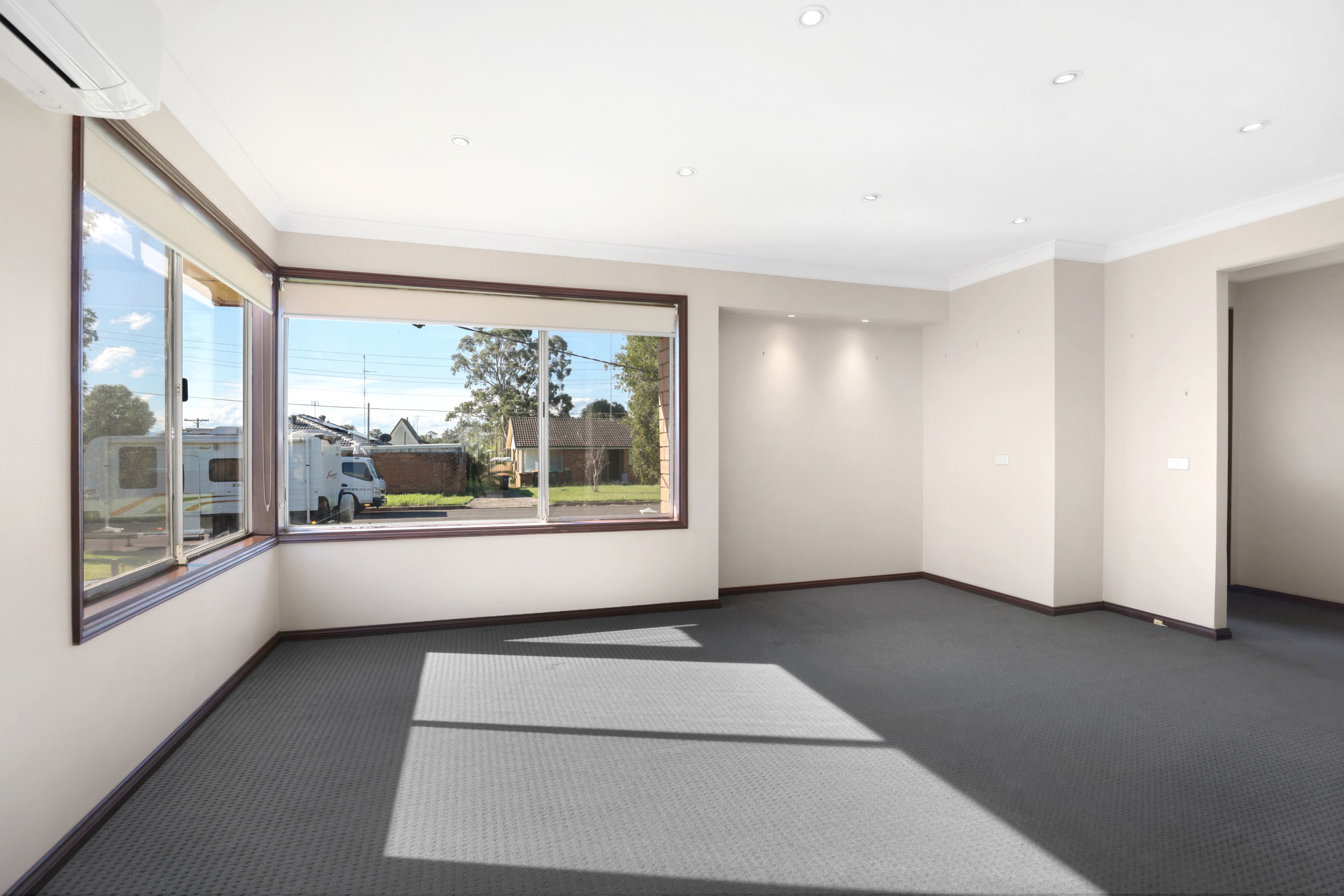 4 Girra Avenue, South Penrith, NSW 2750