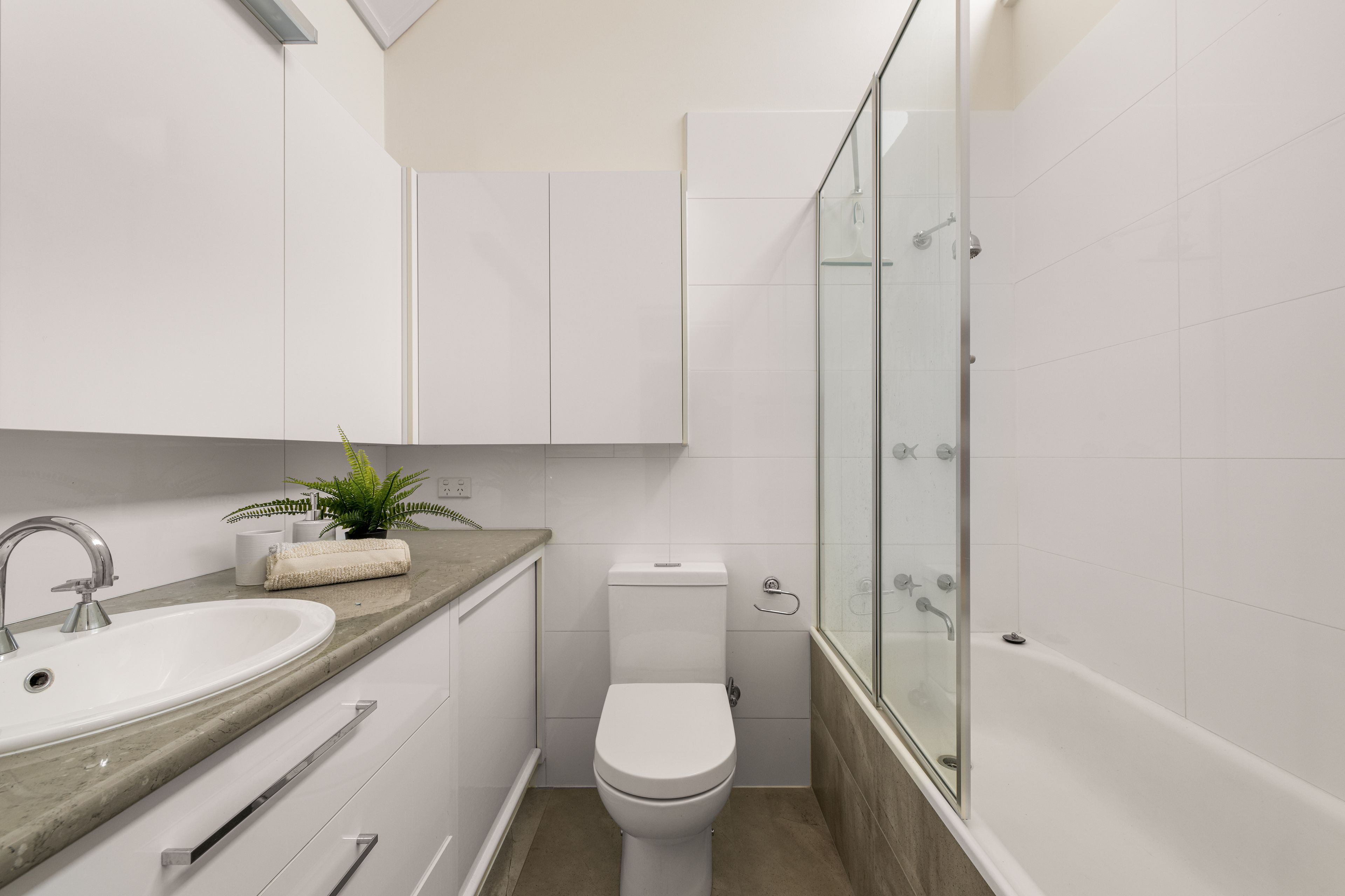 Townhouse 5/115 Hotham Street — photo 16 of 26