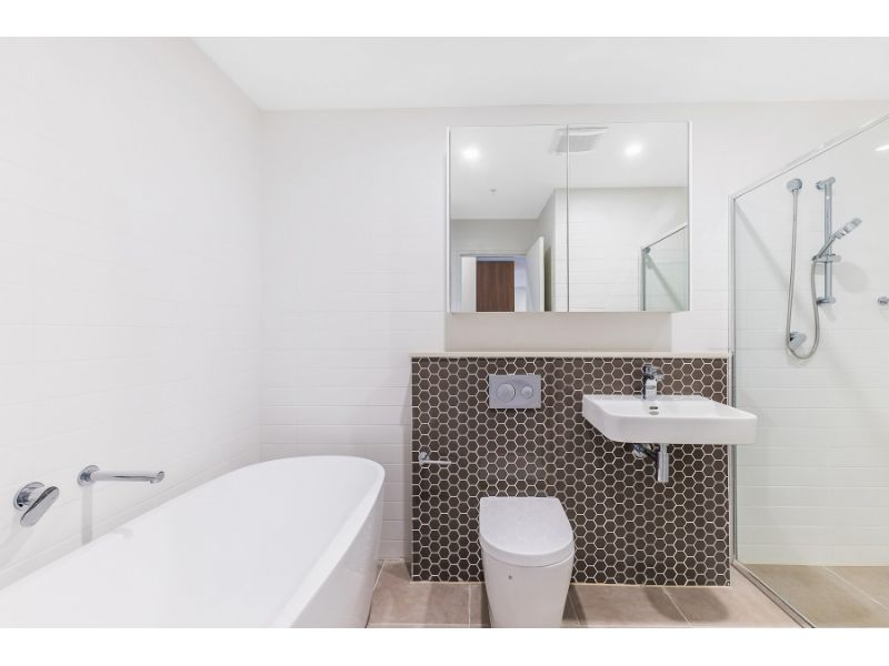 528/1 James Street — photo 9 of 10