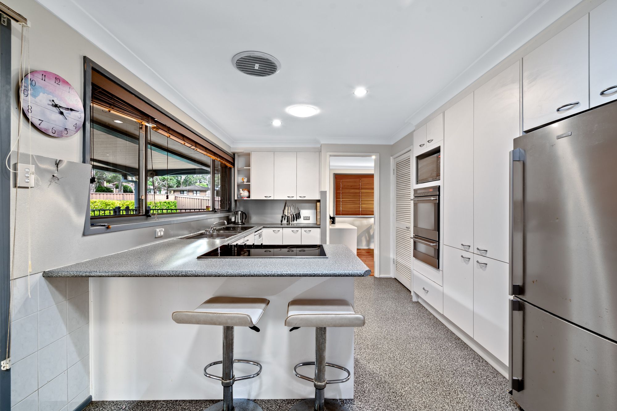10 Honeyeater Place, Ingleburn, NSW 2565
