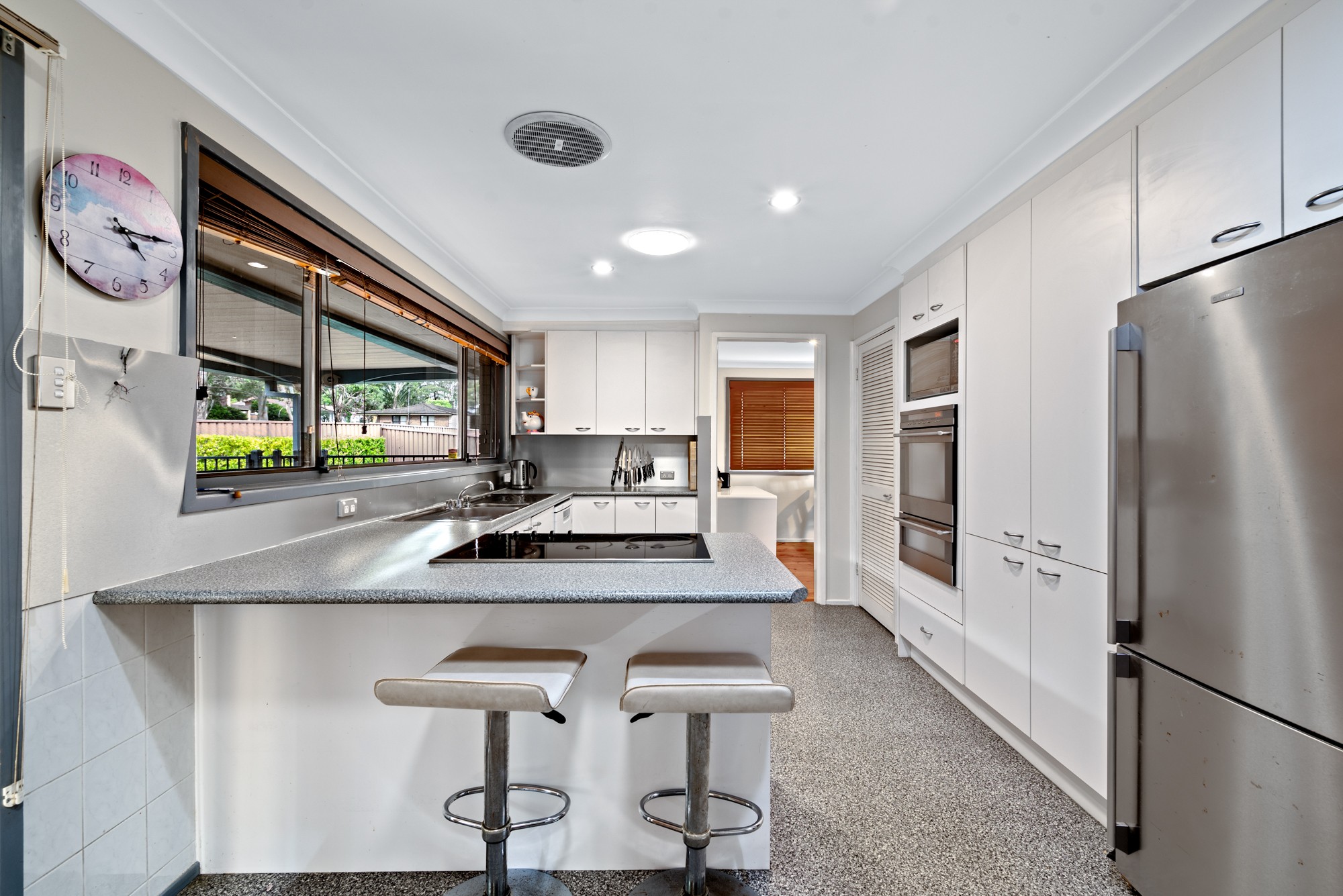 10 Honeyeater Place, Ingleburn, NSW 2565