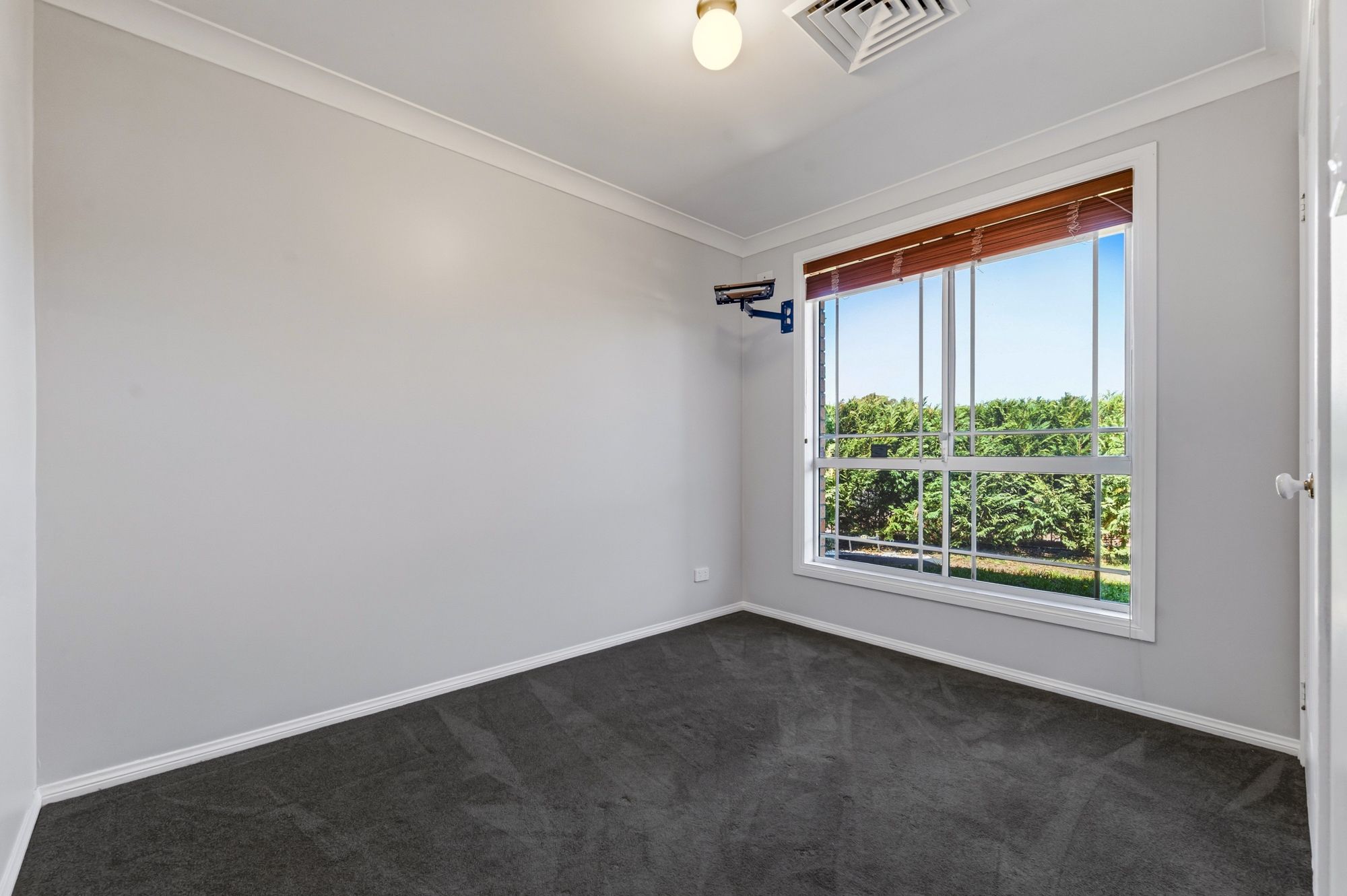 21 Berril Place — photo 11 of 13