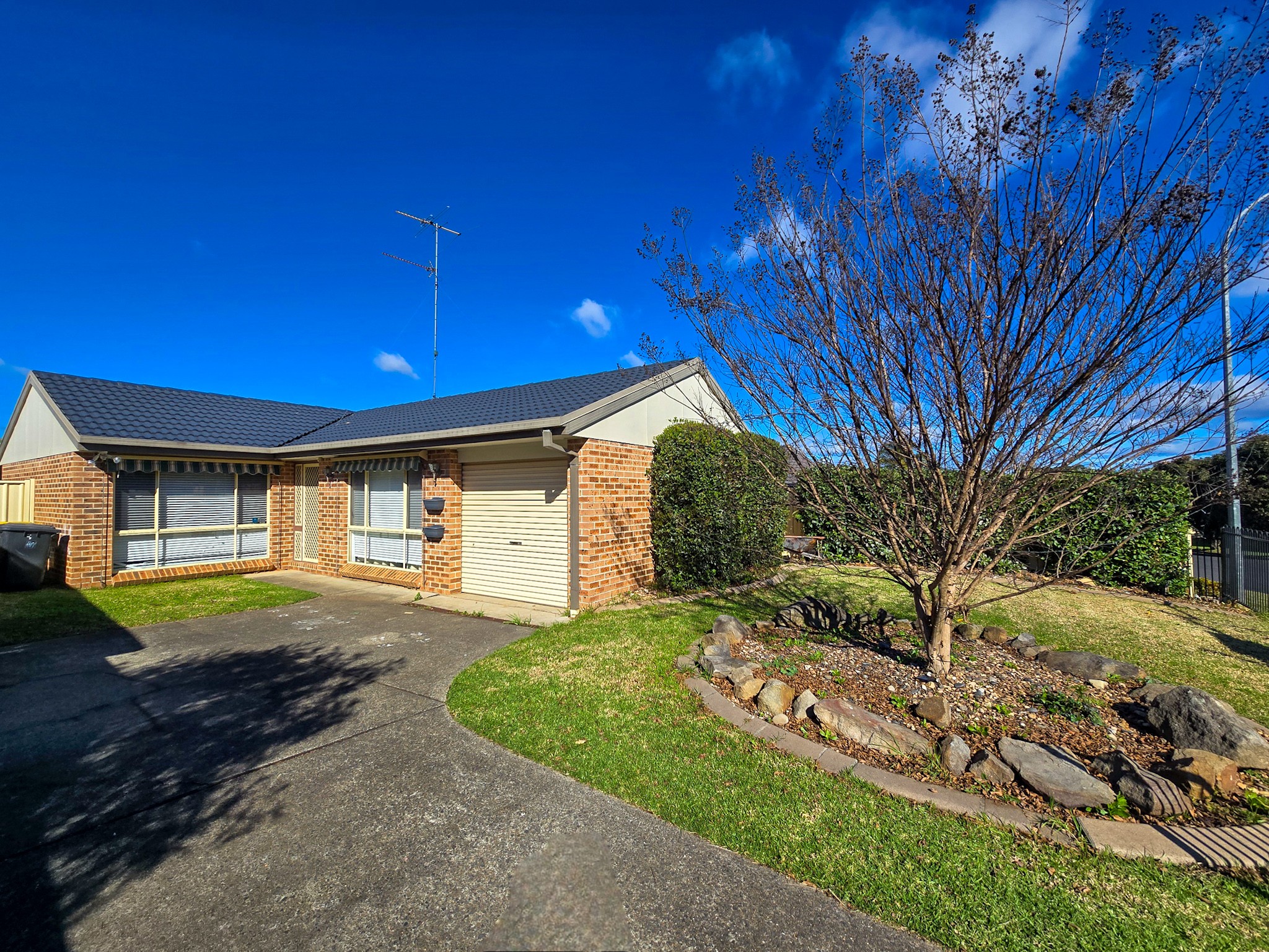 34 Crommelin Crescent, St Helens Park, NSW 2560