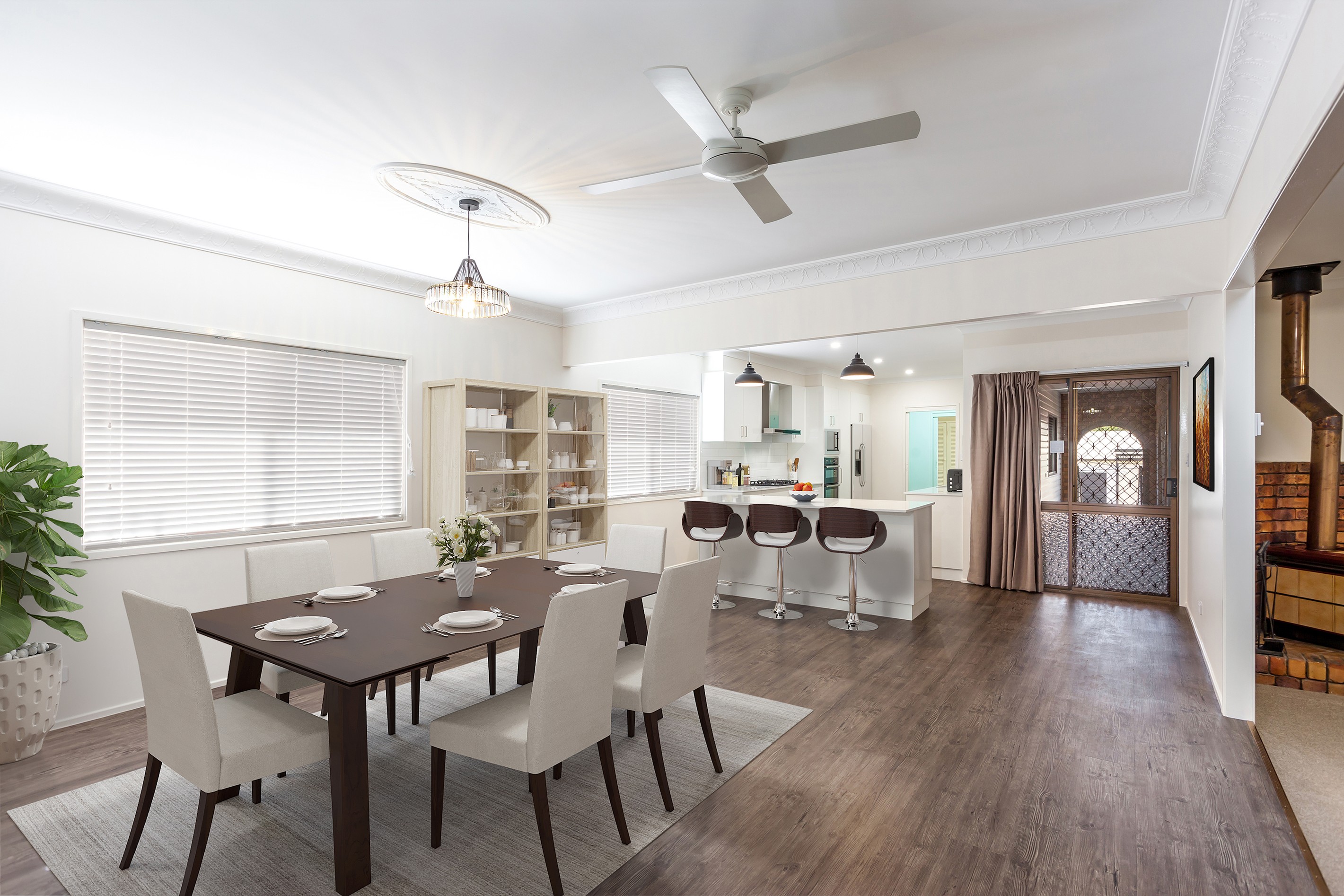 8 Kensington Drive, Withcott, QLD 4352