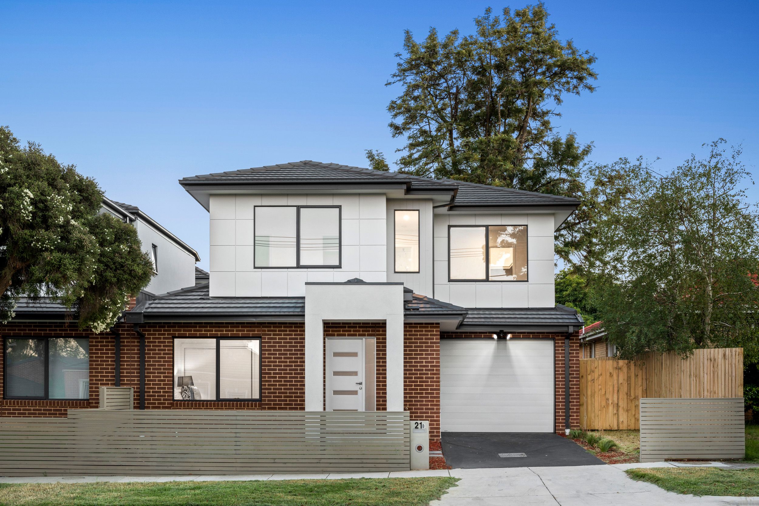 21B Bizley Street, Mount Waverley, VIC 3149
