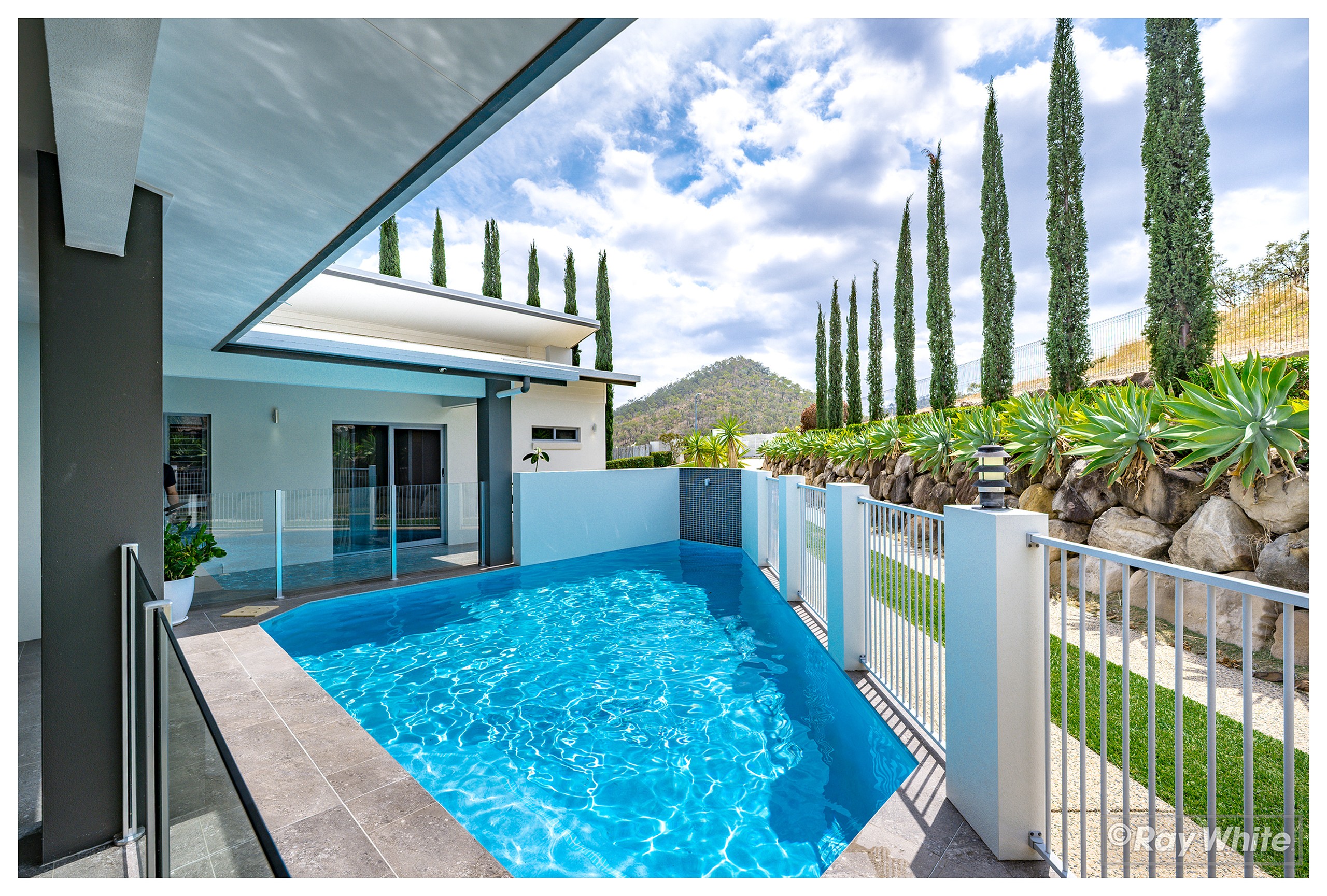 24 Skyline Drive, Norman Gardens, QLD 4701