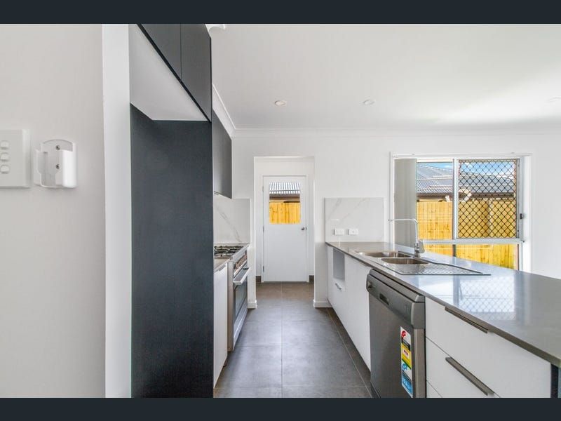 32 Rohl Road, Walloon, QLD 4306