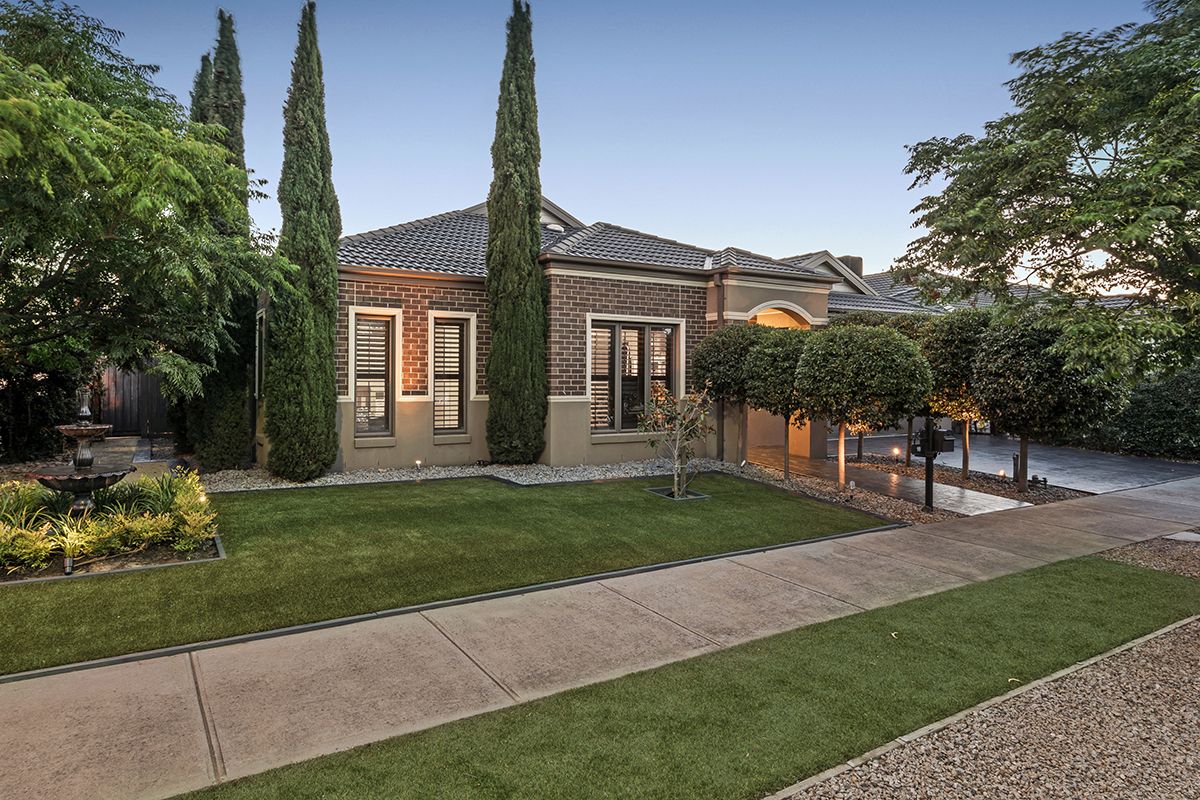 18 Gainsborough Drive, Craigieburn, VIC 3064
