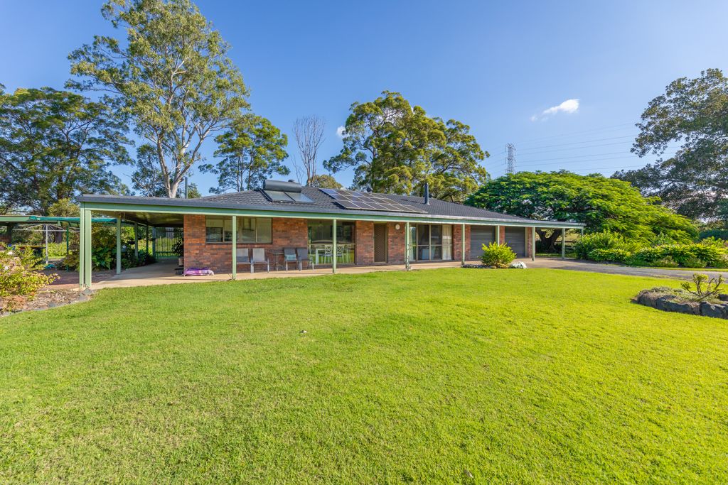 240 Bellmere Road, Bellmere, QLD 4510