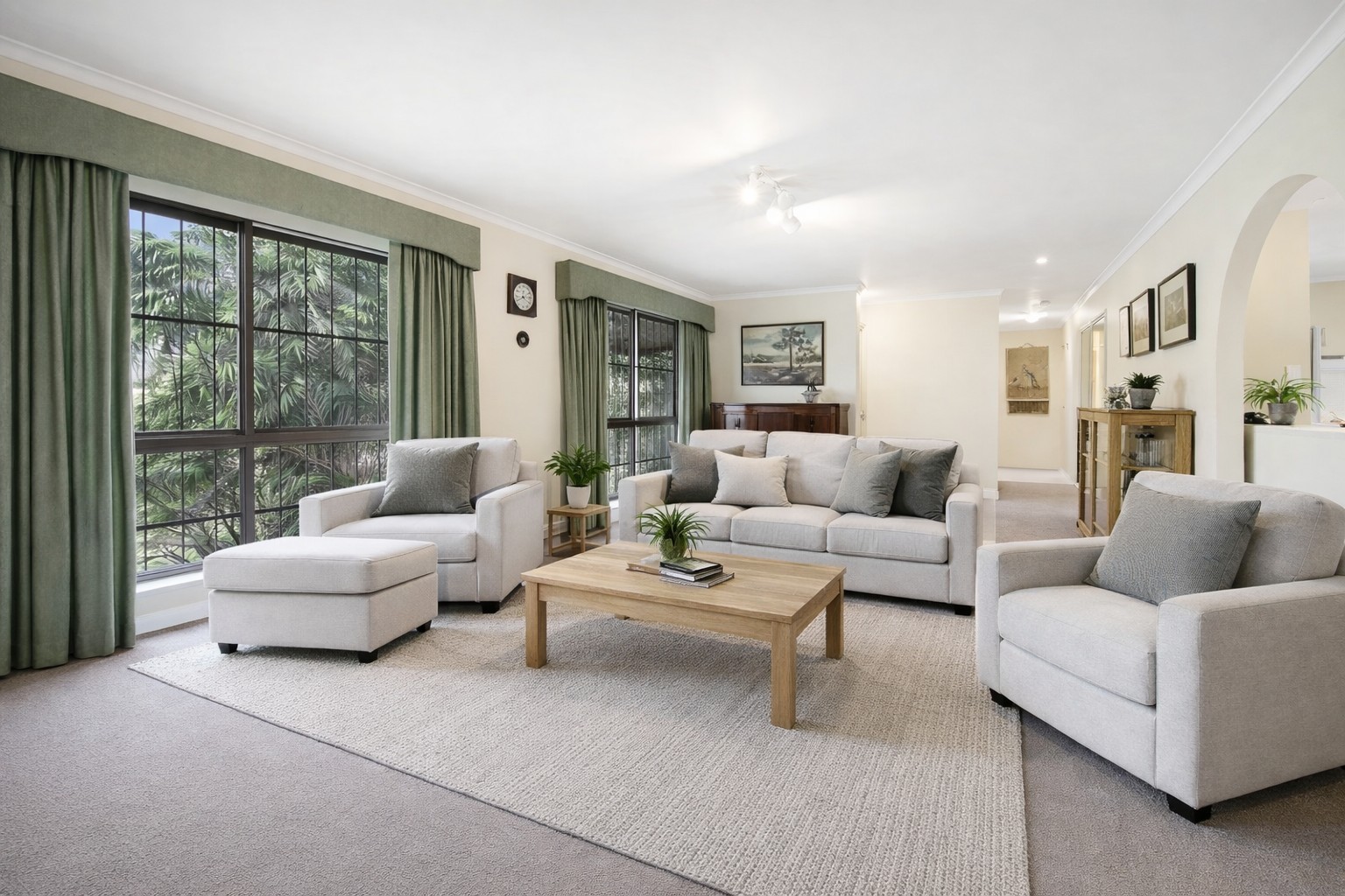 60 Chatswood Road, Springwood, QLD 4127