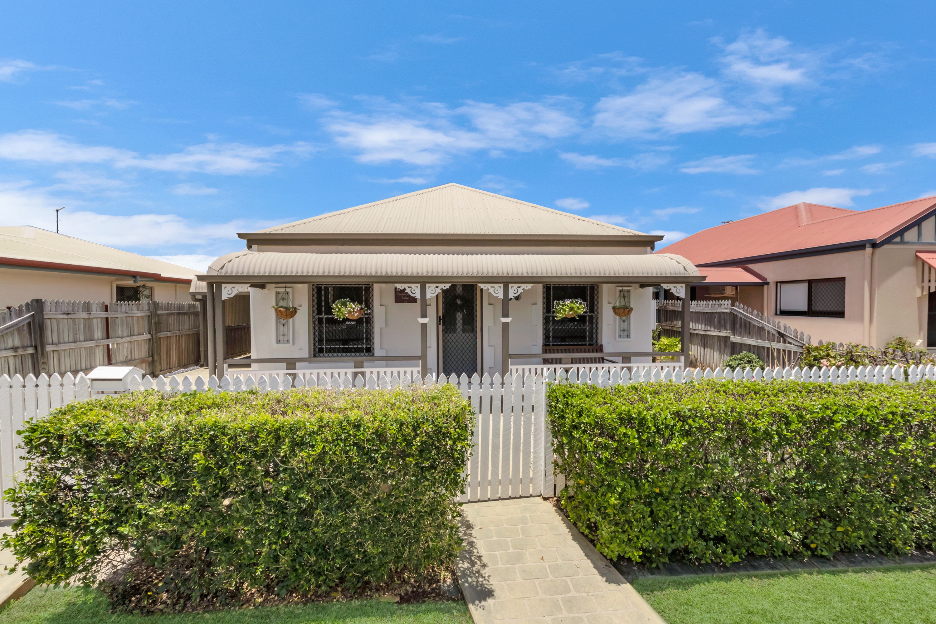7 Jayella Close, Kirwan QLD 4817