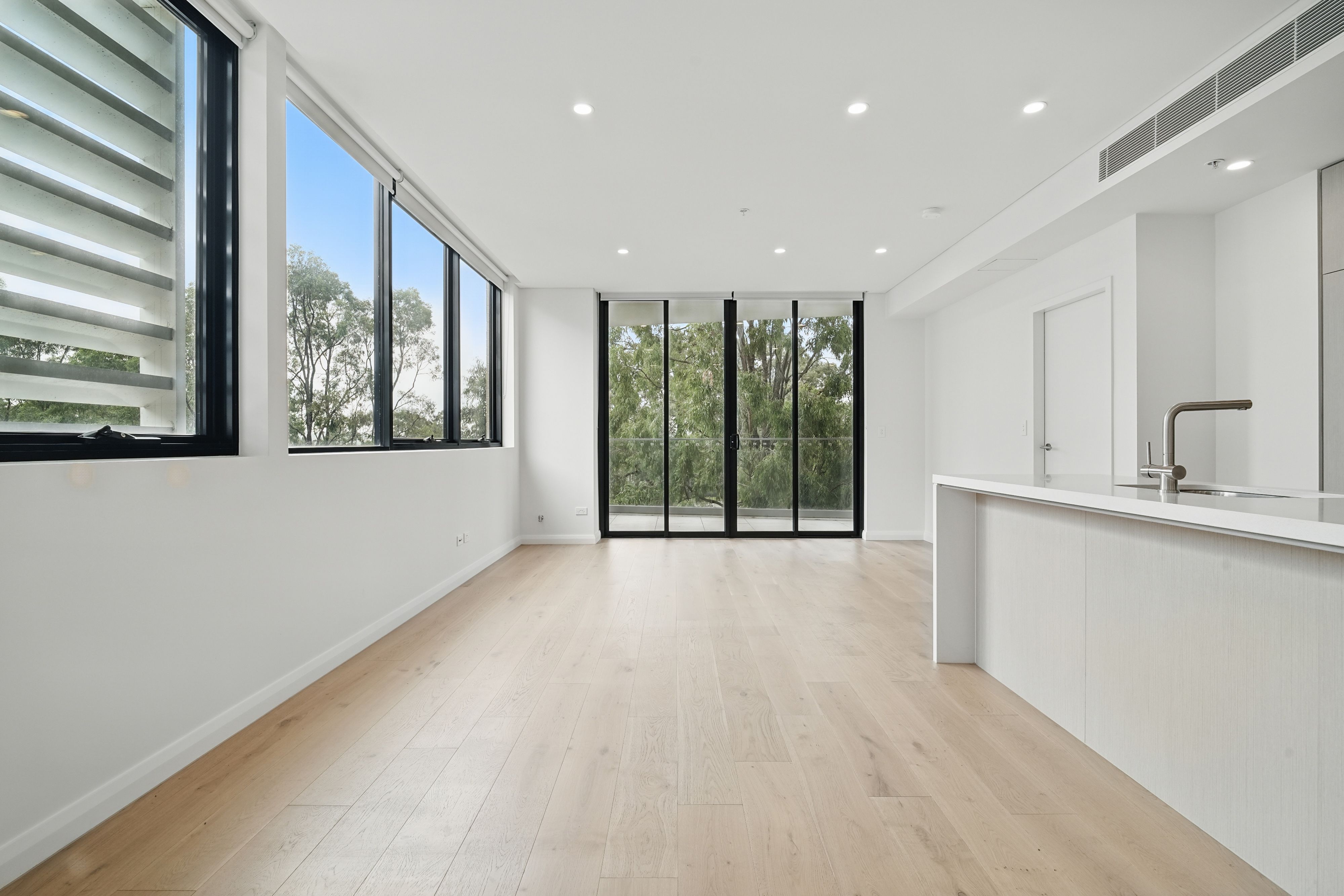 347/32 Civic Way, Rouse Hill, NSW 2155